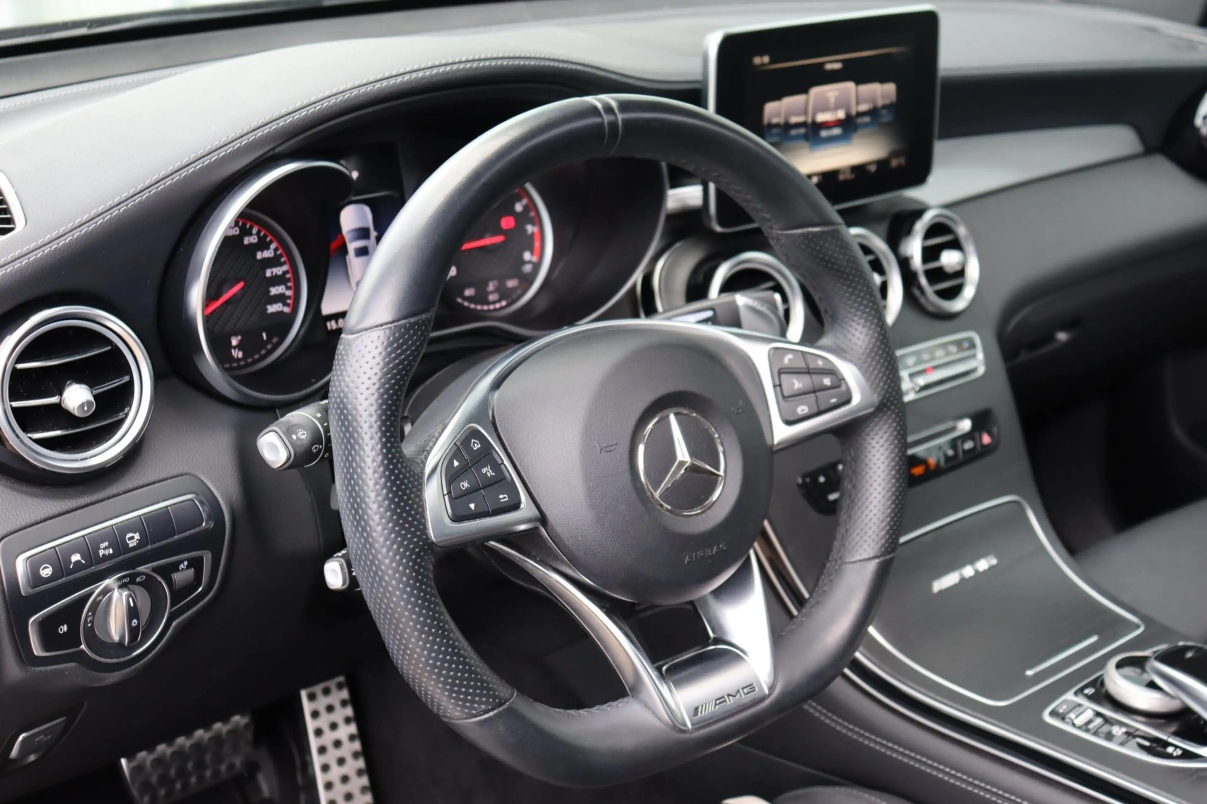Mercedes-Benz GLC 63 AMG Coupé S 4MATIC+ AMG-schaal stoelen Burmeister enz. — photo 14