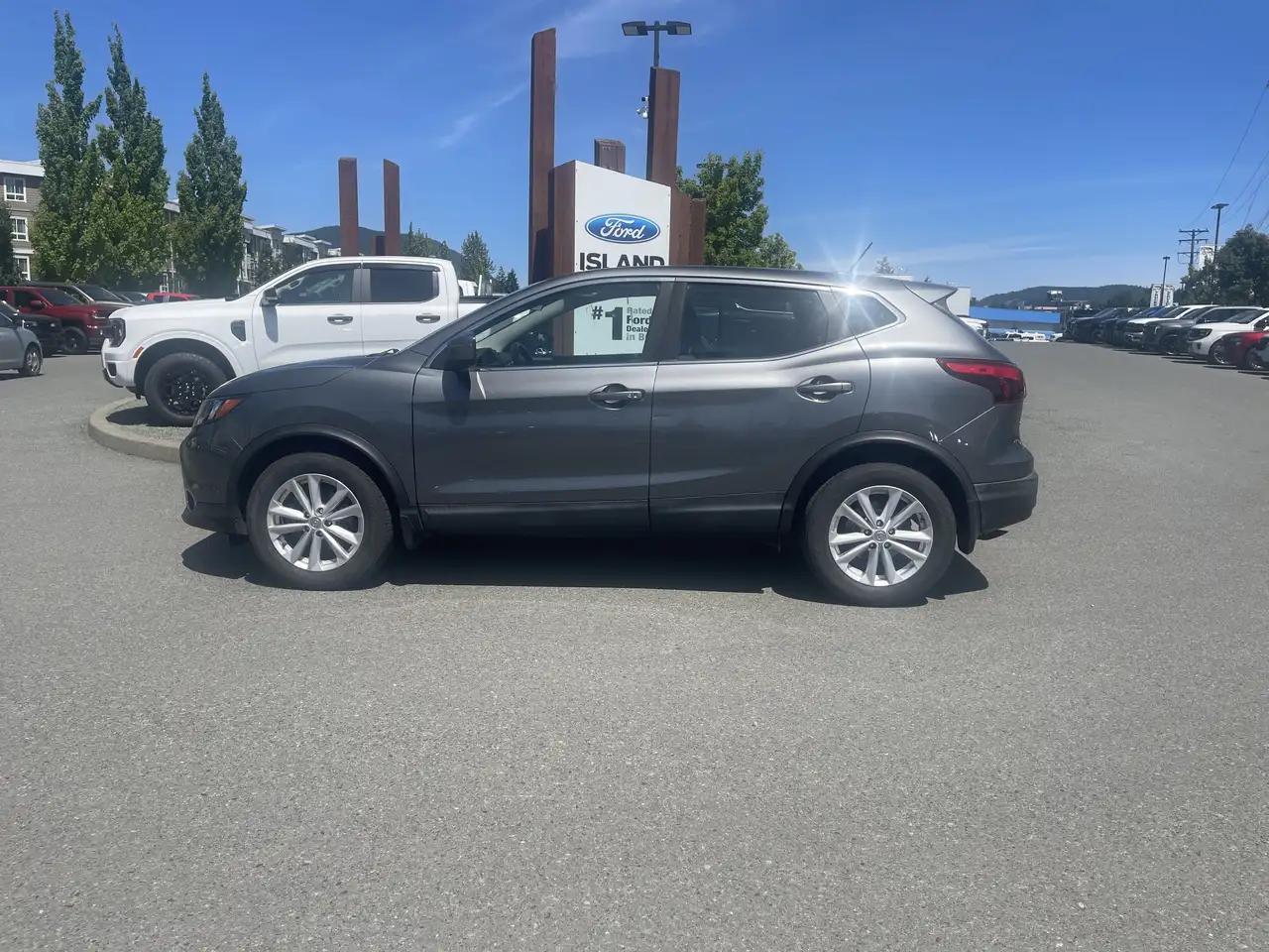 Nissan Qashqai снимка Nissan Qashqai