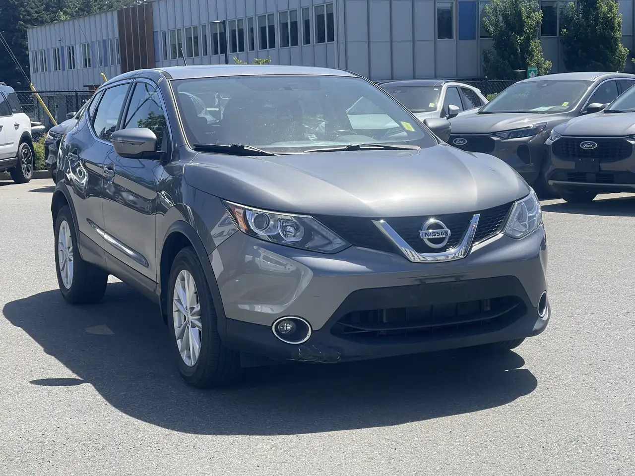 Nissan Qashqai снимка Nissan Qashqai