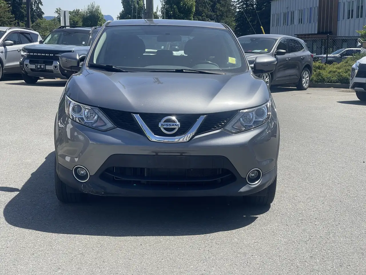 Nissan Qashqai снимка Nissan Qashqai