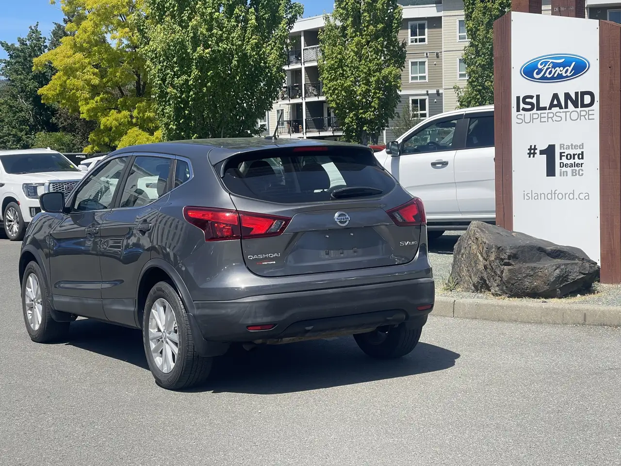 Nissan Qashqai снимка Nissan Qashqai