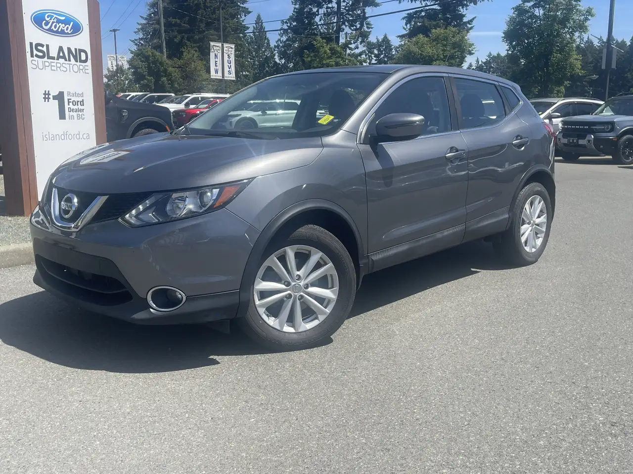 Nissan Qashqai снимка Nissan Qashqai