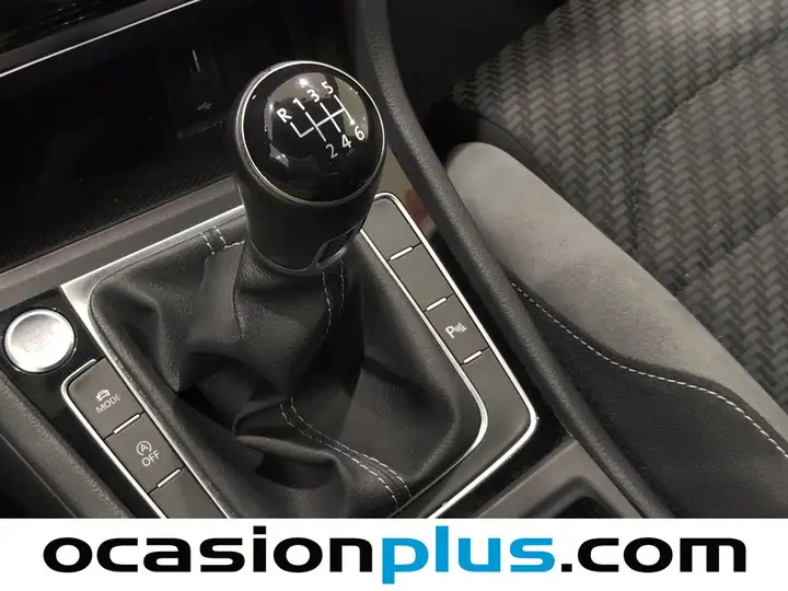 Volkswagen Golf VII 1.5 TSI EVO R-Line 5p 2019, foto 5