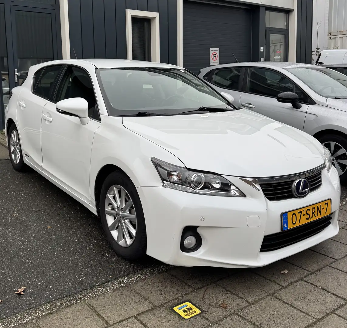 Lexus CT 200h Hybrid 133.000km NAP Camera/Keyless/Automaat/Alcan Wit - 1