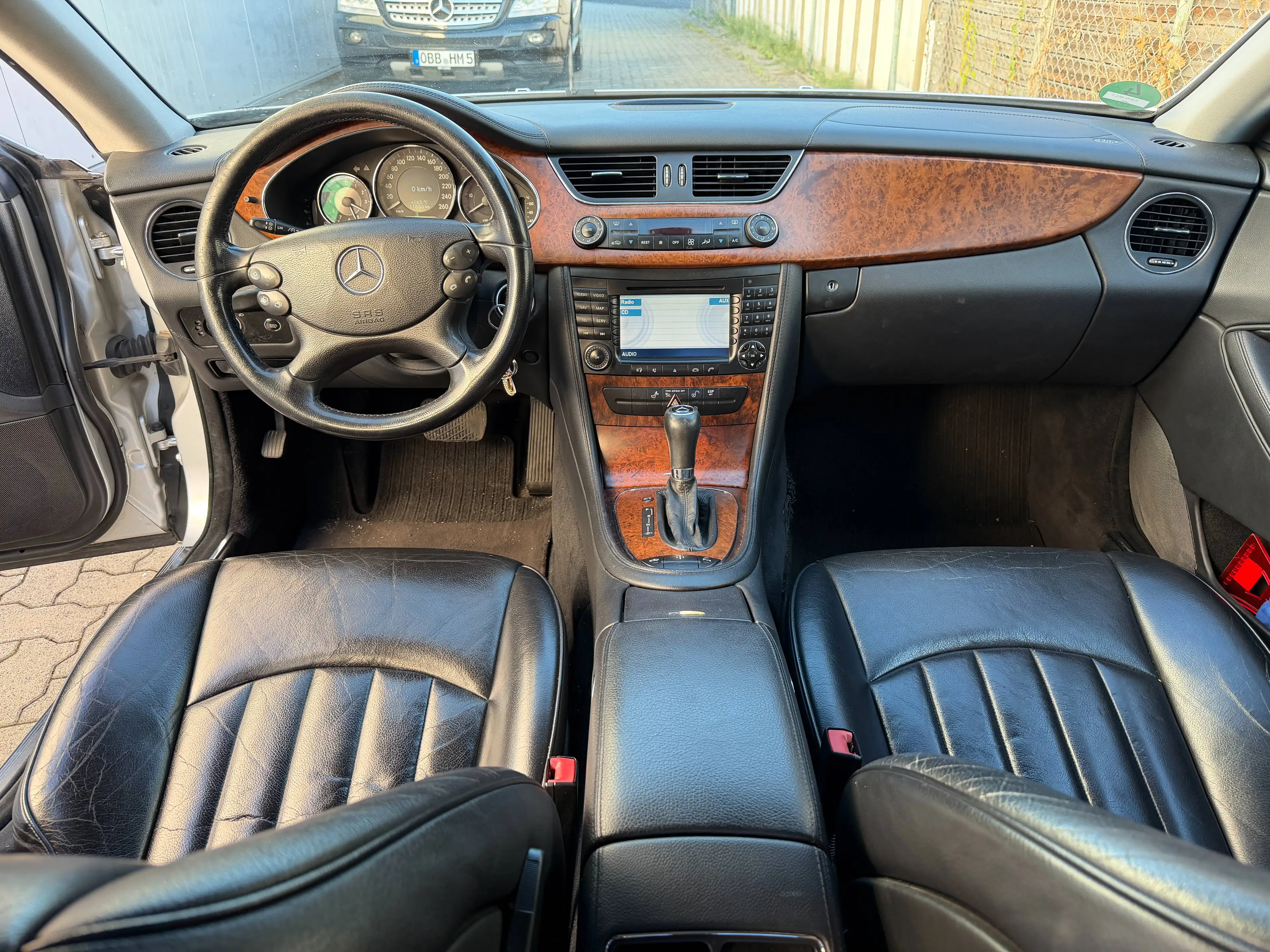 Mercedes-Benz CLS 320 CLS 320 / 350 CDI AMG *Klima*Leder*Lorinser*Airmatik*Navi* — photo 13