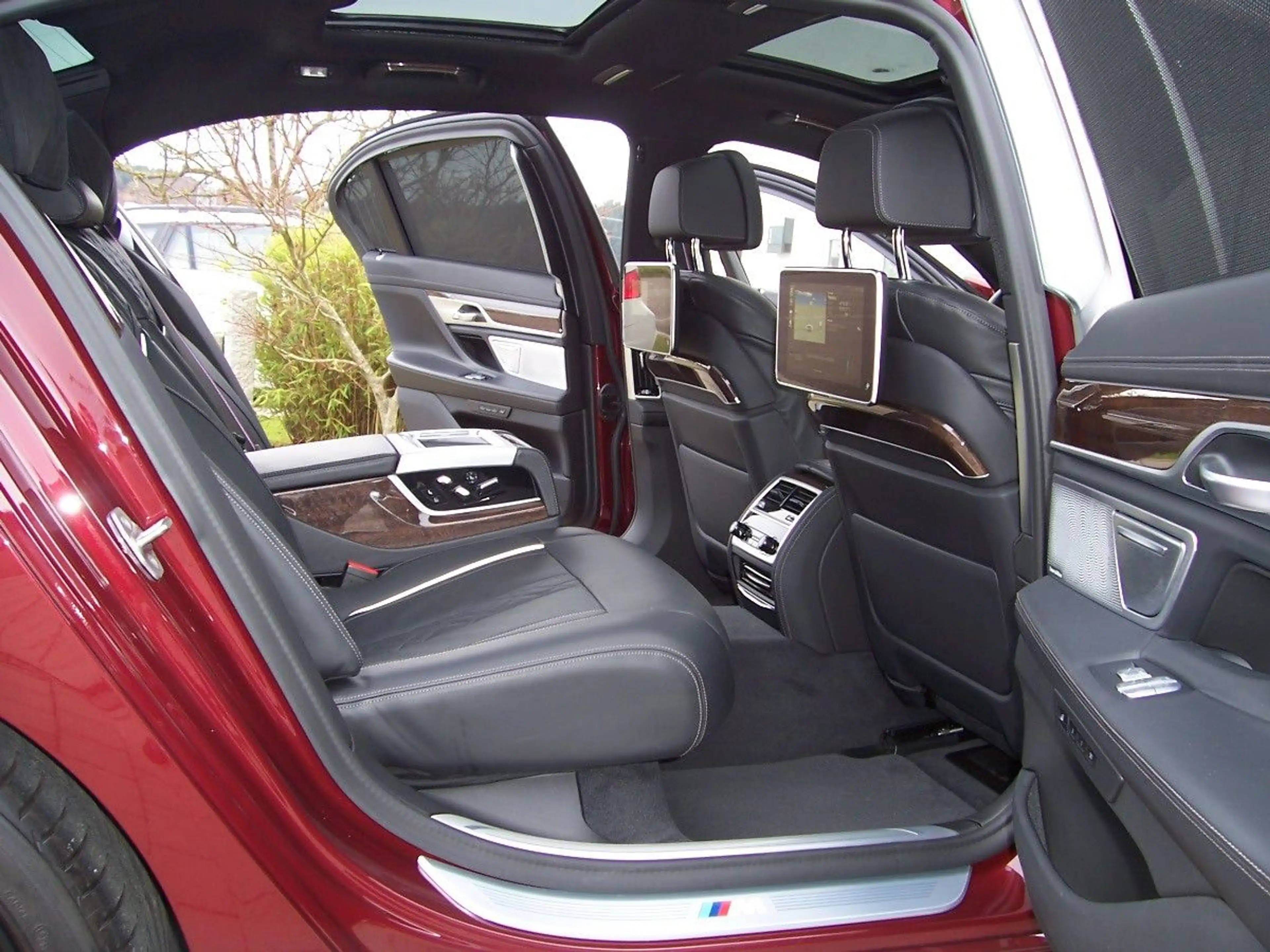 BMW 745 Le xDrive M Sportpaket 3xTV/B&W/Pano/20/Laser — photo 12
