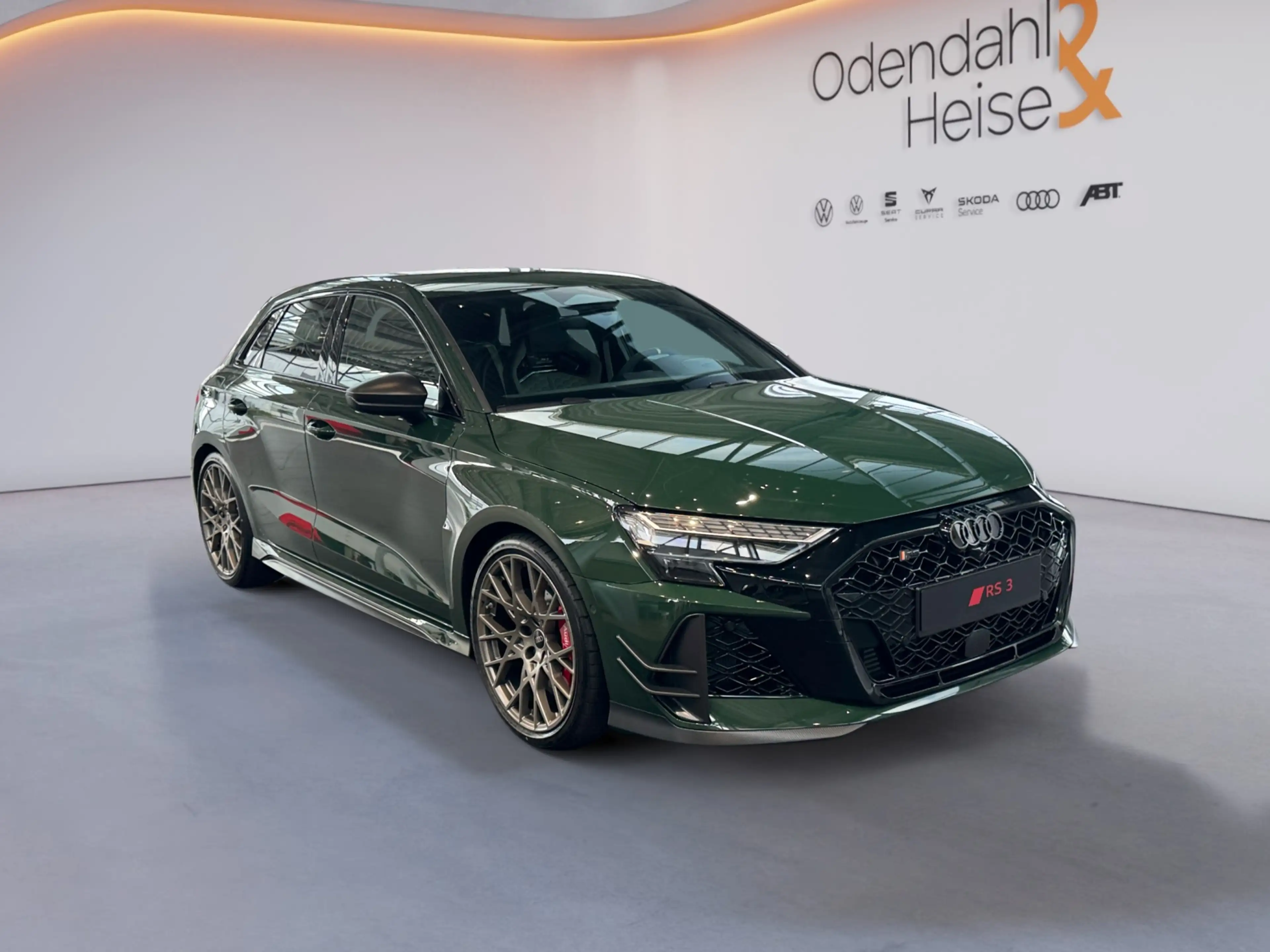 Audi RS3 *COMPETITION LIMITED* Malachitgrün*Keramik* — photo 7