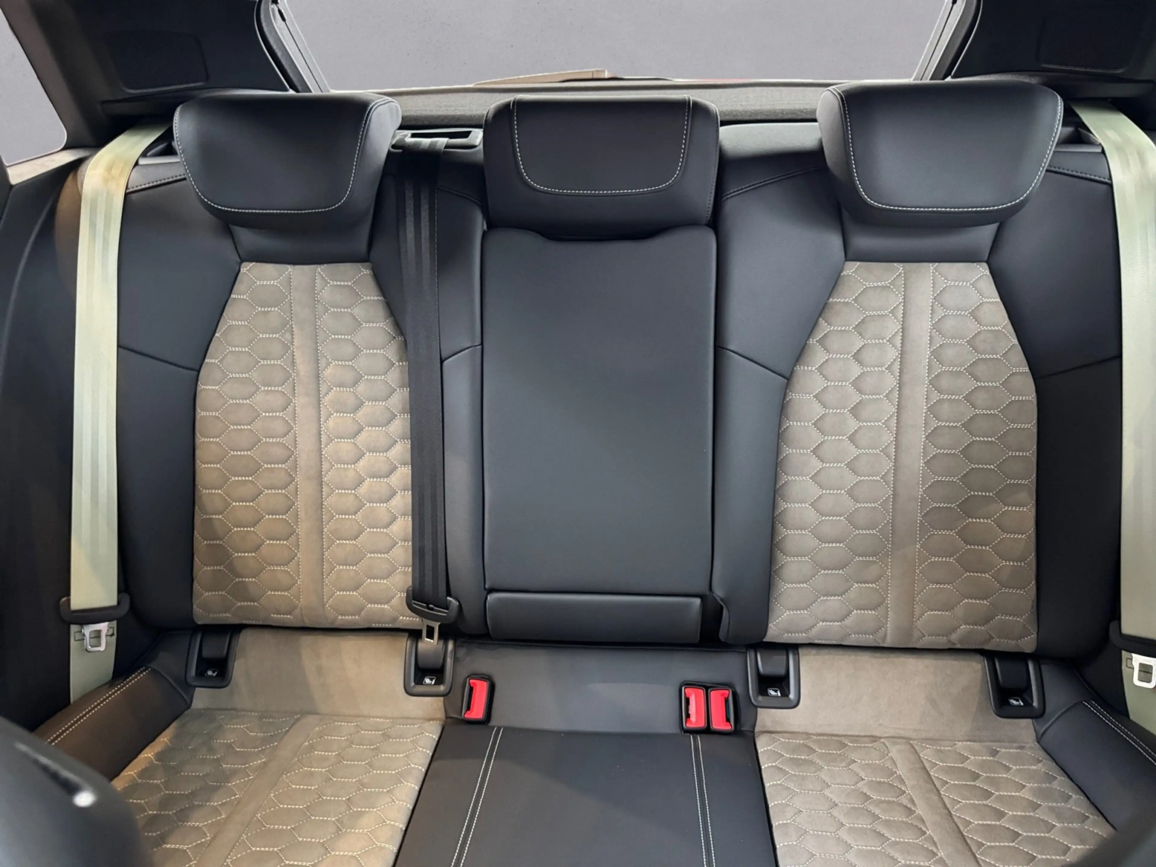 Audi RS3 *COMPETITION LIMITED* Malachitgrün*Keramik* — photo 13