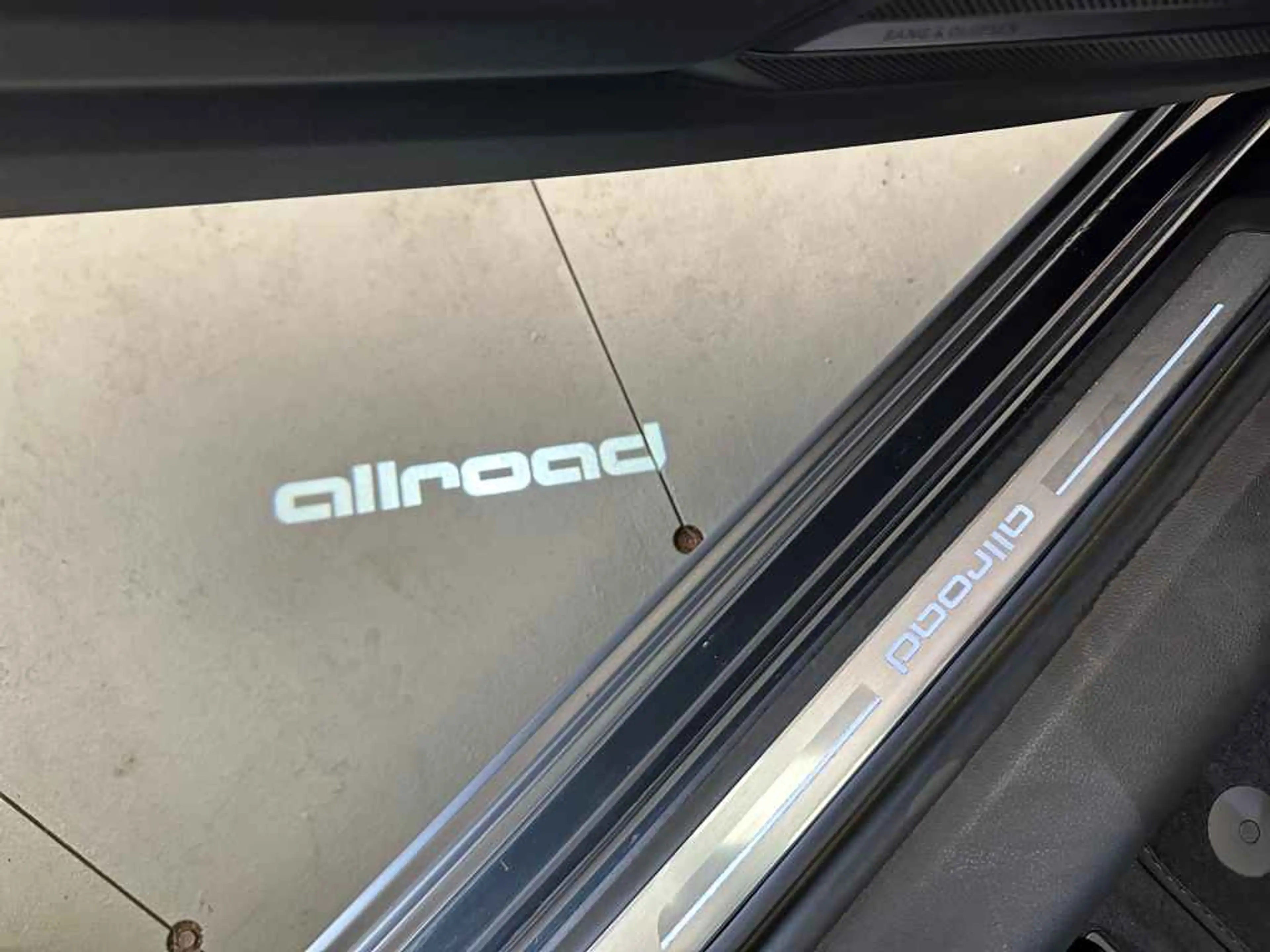 Audi A6 allroad 55 TDI qua *ALLRADL*STDHZ*MATRIX*AHK* — photo 16