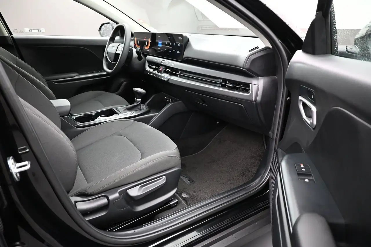Kia K4 снимка Kia K4