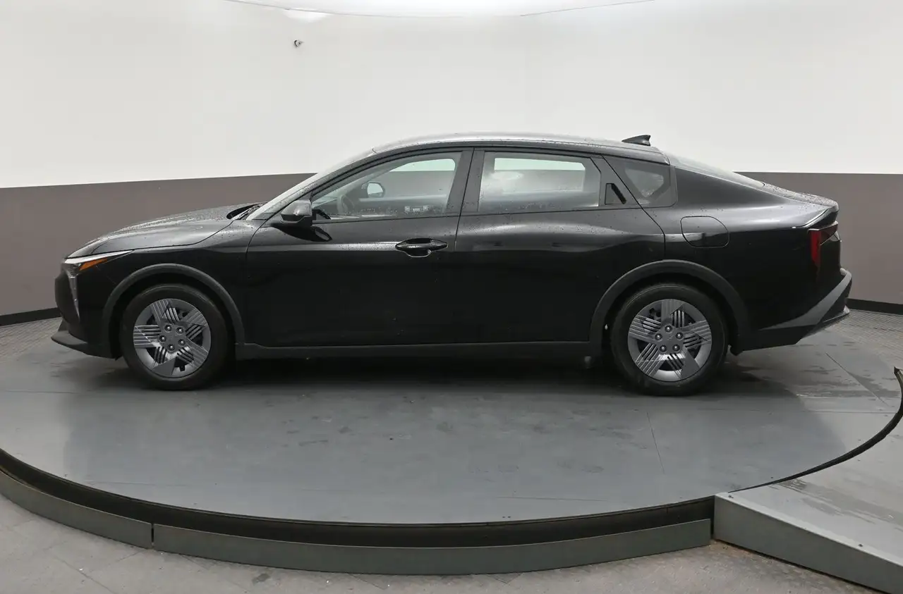 Kia K4 снимка Kia K4