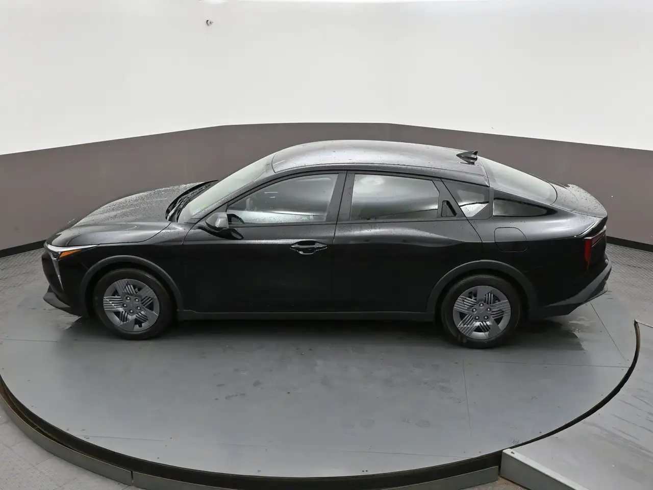 Kia K4 снимка Kia K4
