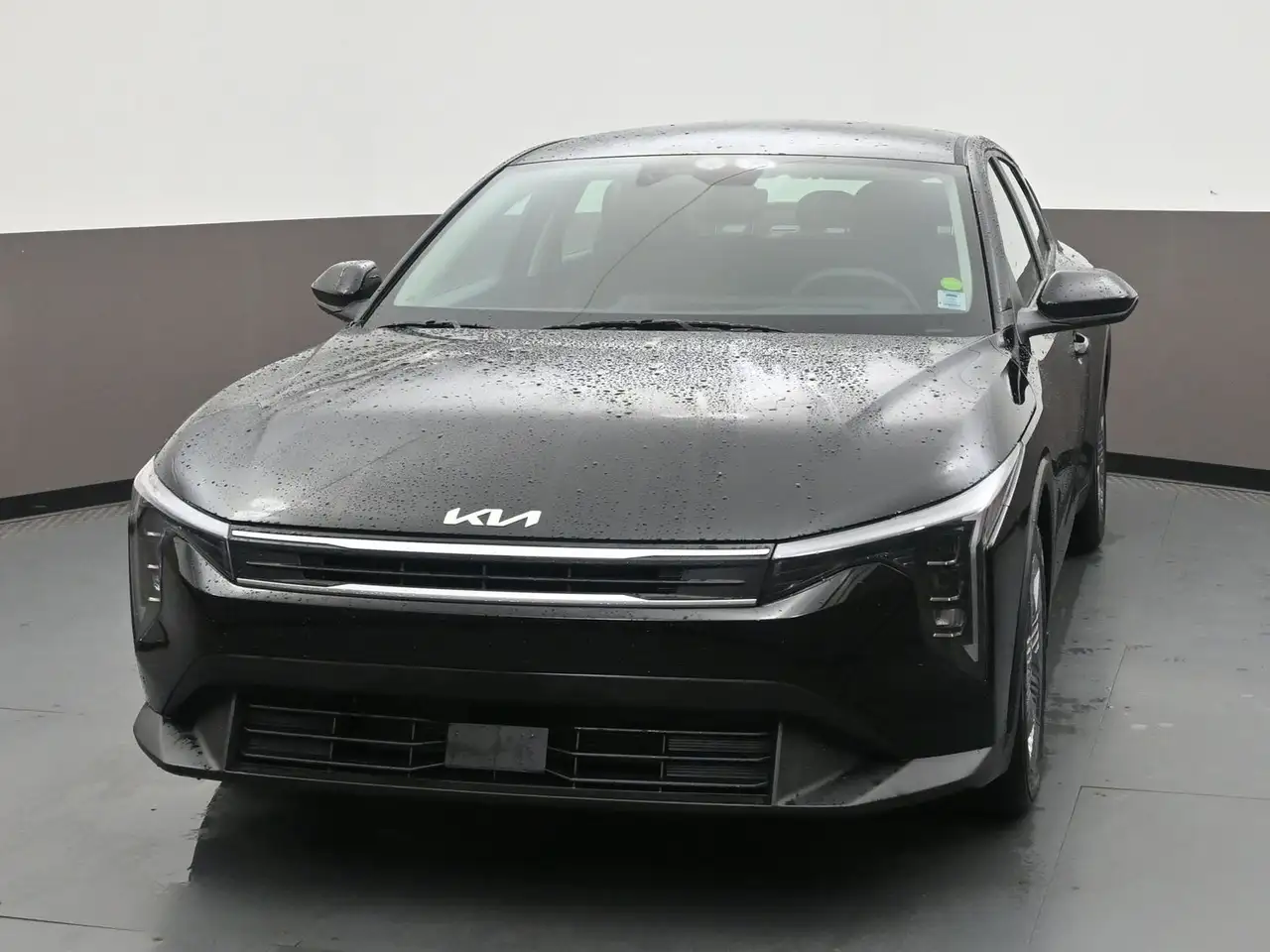 Kia K4 снимка Kia K4