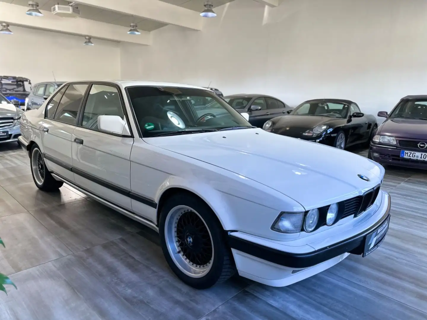 BMW 735 i  E32 *SHZ*Leder*M Lenkrad*Alcantara Dach* Blanco - 2