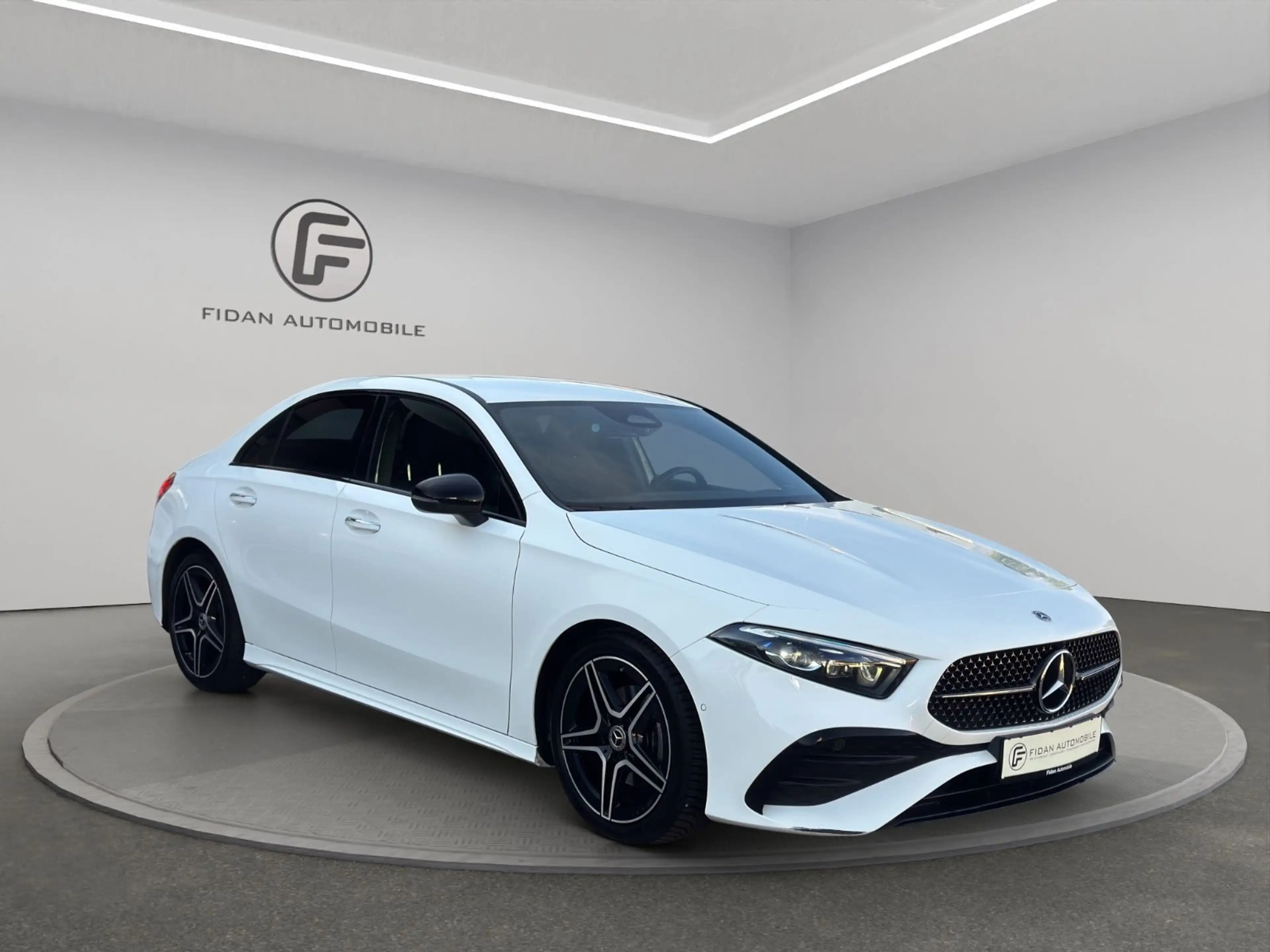 Mercedes-Benz A 180 Lim. AMG-Line MBEAM*Night*Burmester*Kamera — photo 7