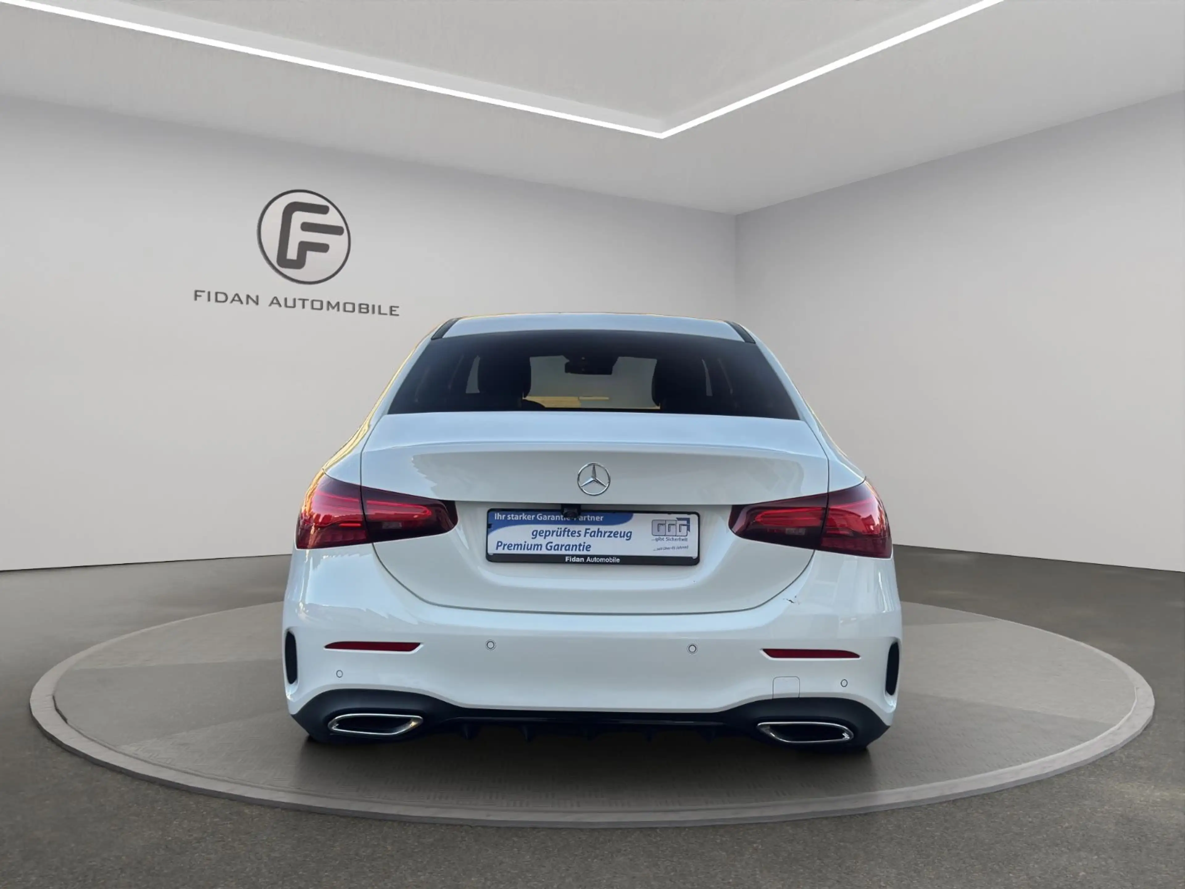 Mercedes-Benz A 180 Lim. AMG-Line MBEAM*Night*Burmester*Kamera — photo 4