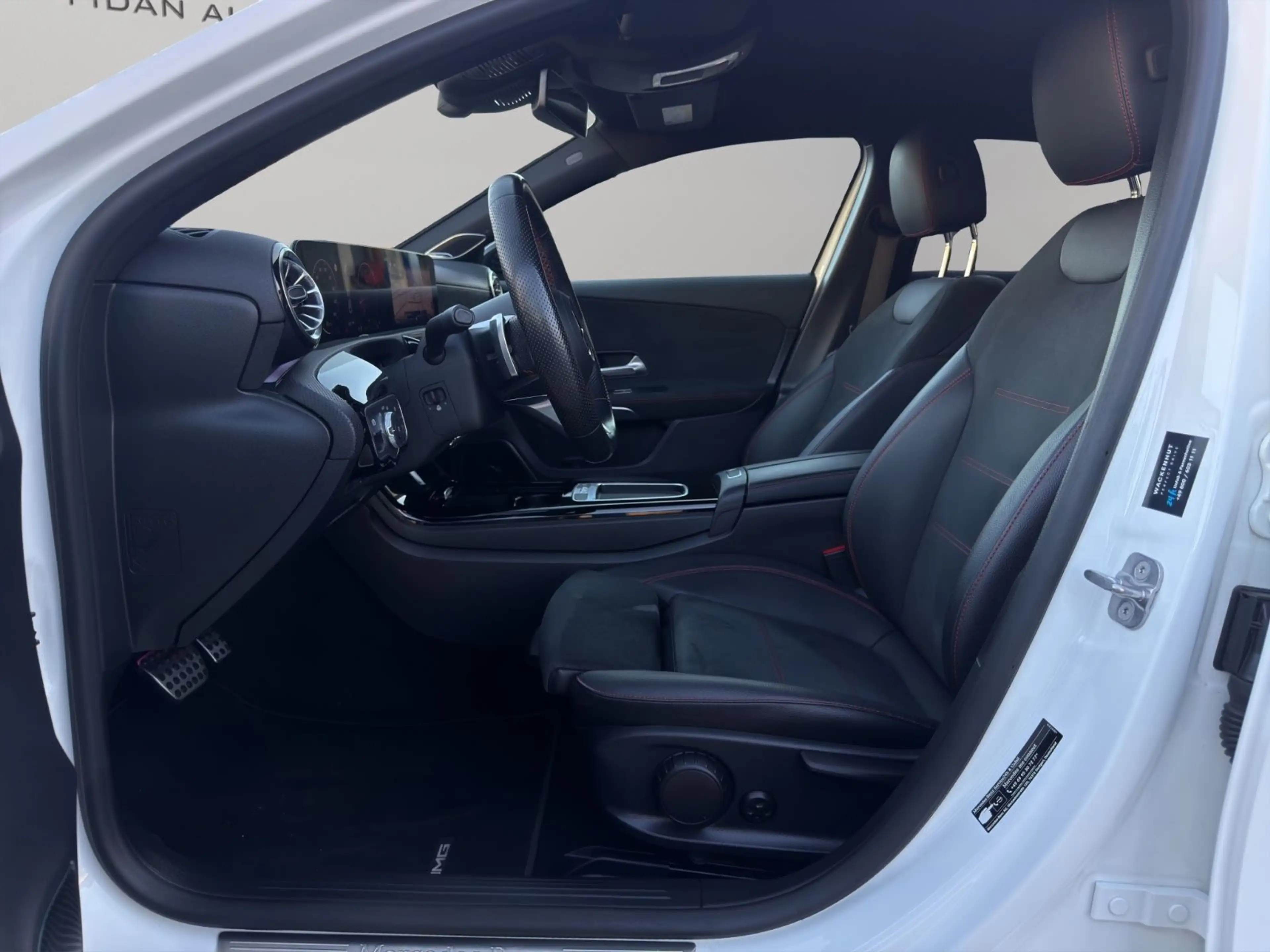 Mercedes-Benz A 180 Lim. AMG-Line MBEAM*Night*Burmester*Kamera — photo 10