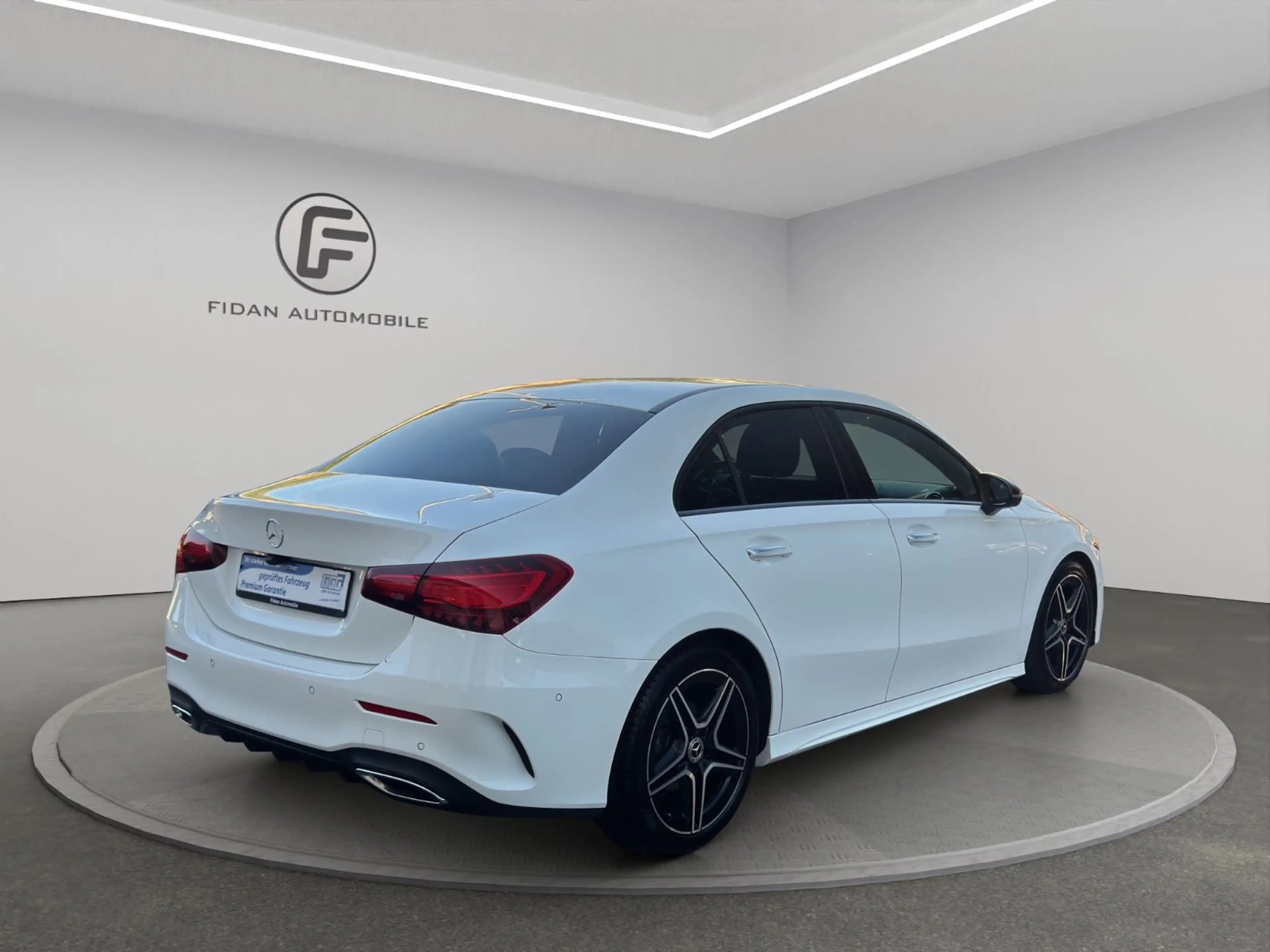 Mercedes-Benz A 180 Lim. AMG-Line MBEAM*Night*Burmester*Kamera — photo 5