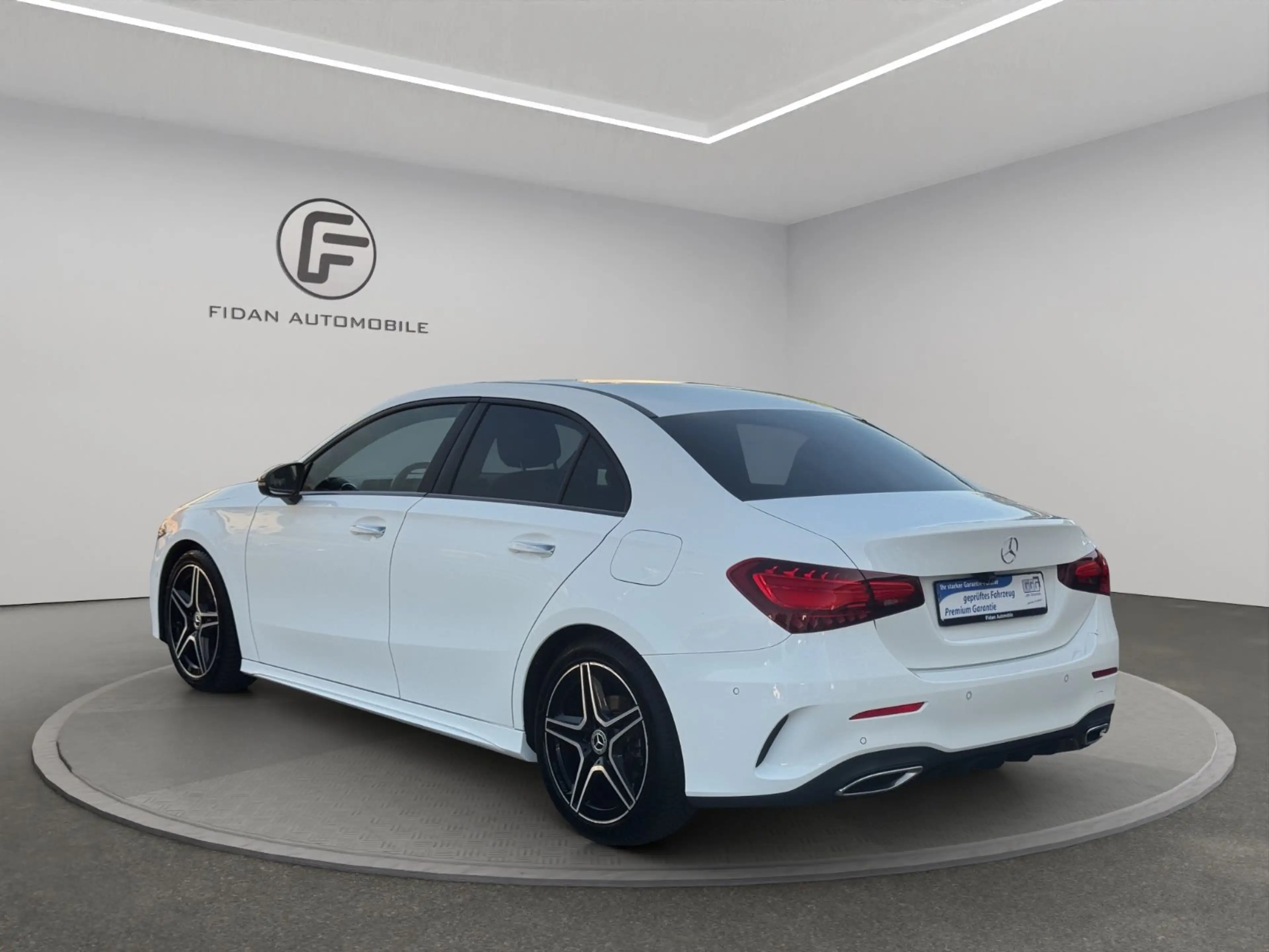 Mercedes-Benz A 180 Lim. AMG-Line MBEAM*Night*Burmester*Kamera — photo 3