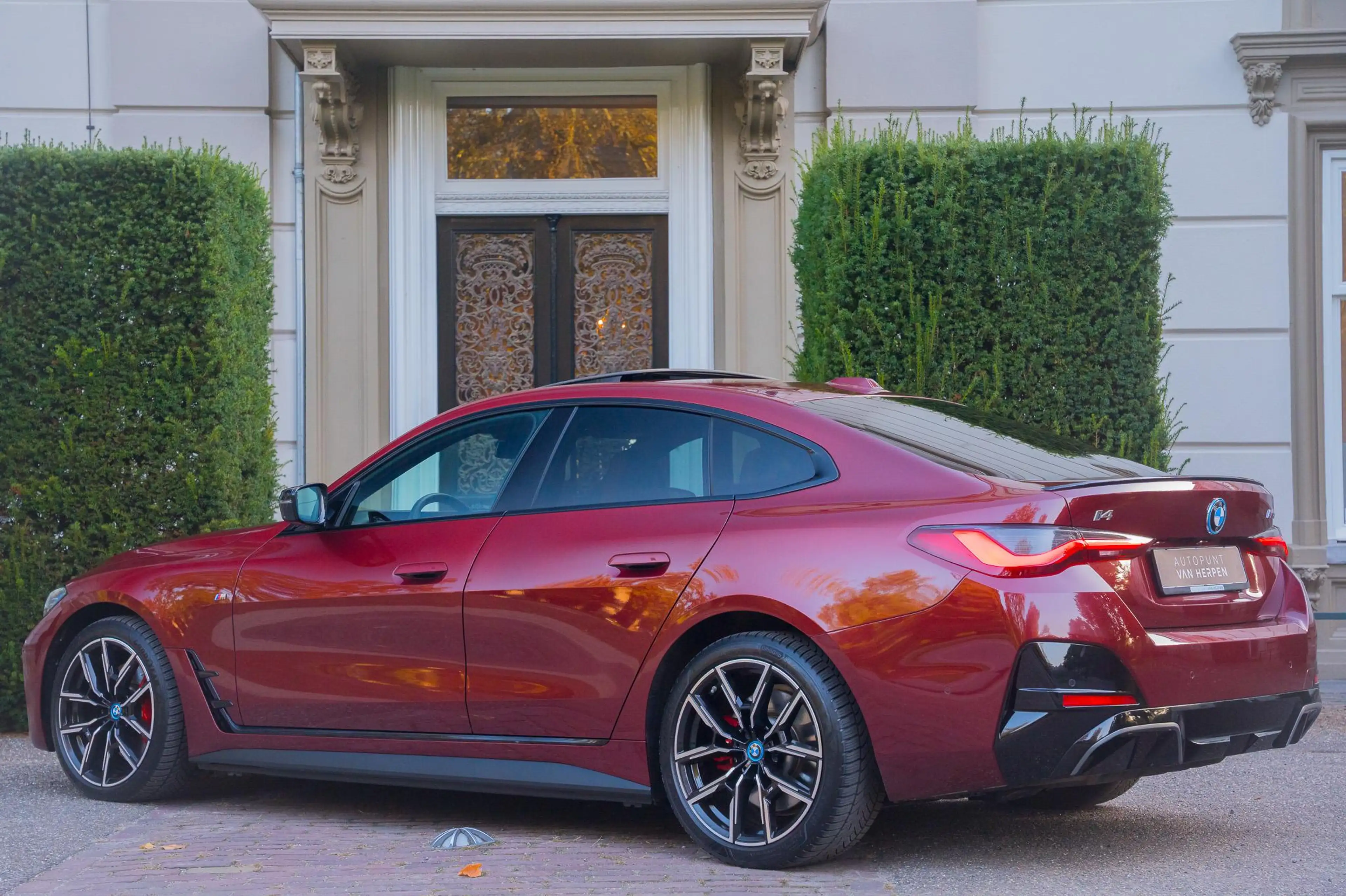 BMW i4 M50 High Executive 84 kWh PANO | KUIPSTOEL | H&K | — photo 2