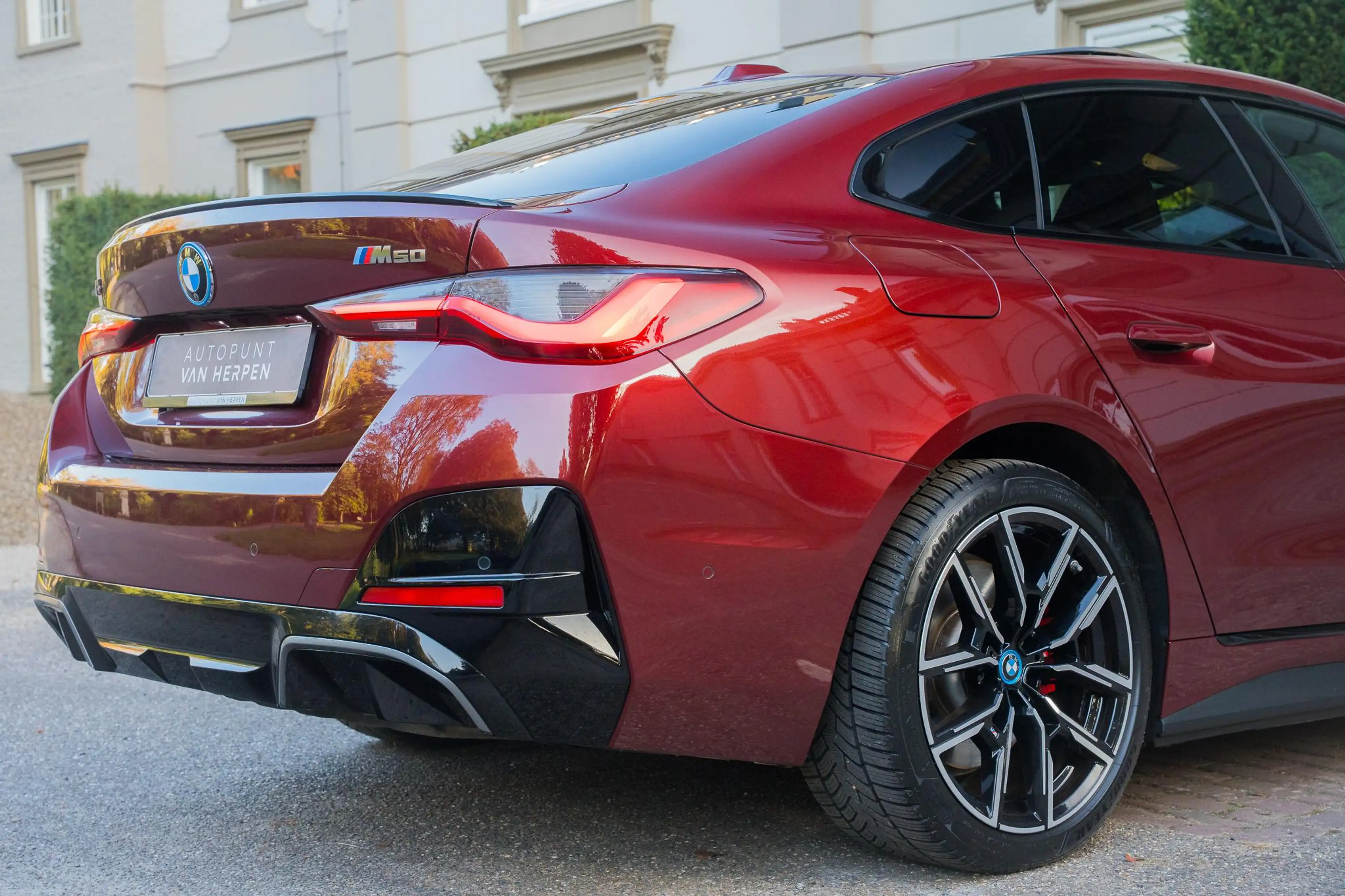 BMW i4 M50 High Executive 84 kWh PANO | KUIPSTOEL | H&K | — photo 16