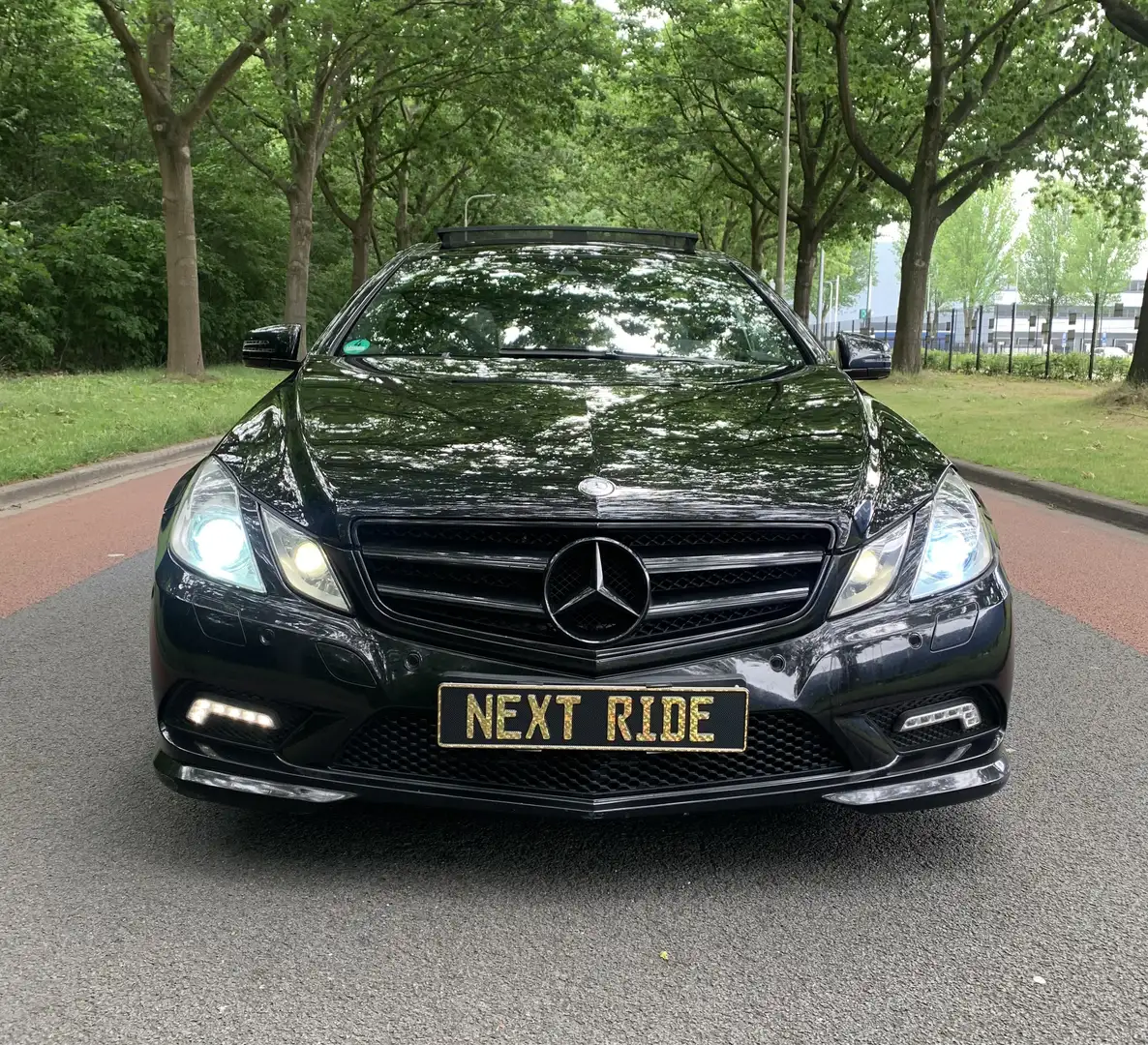 Mercedes-Benz E 350 AMG Avantgarde  | Pano | Autom | Full Option Zwart - 1