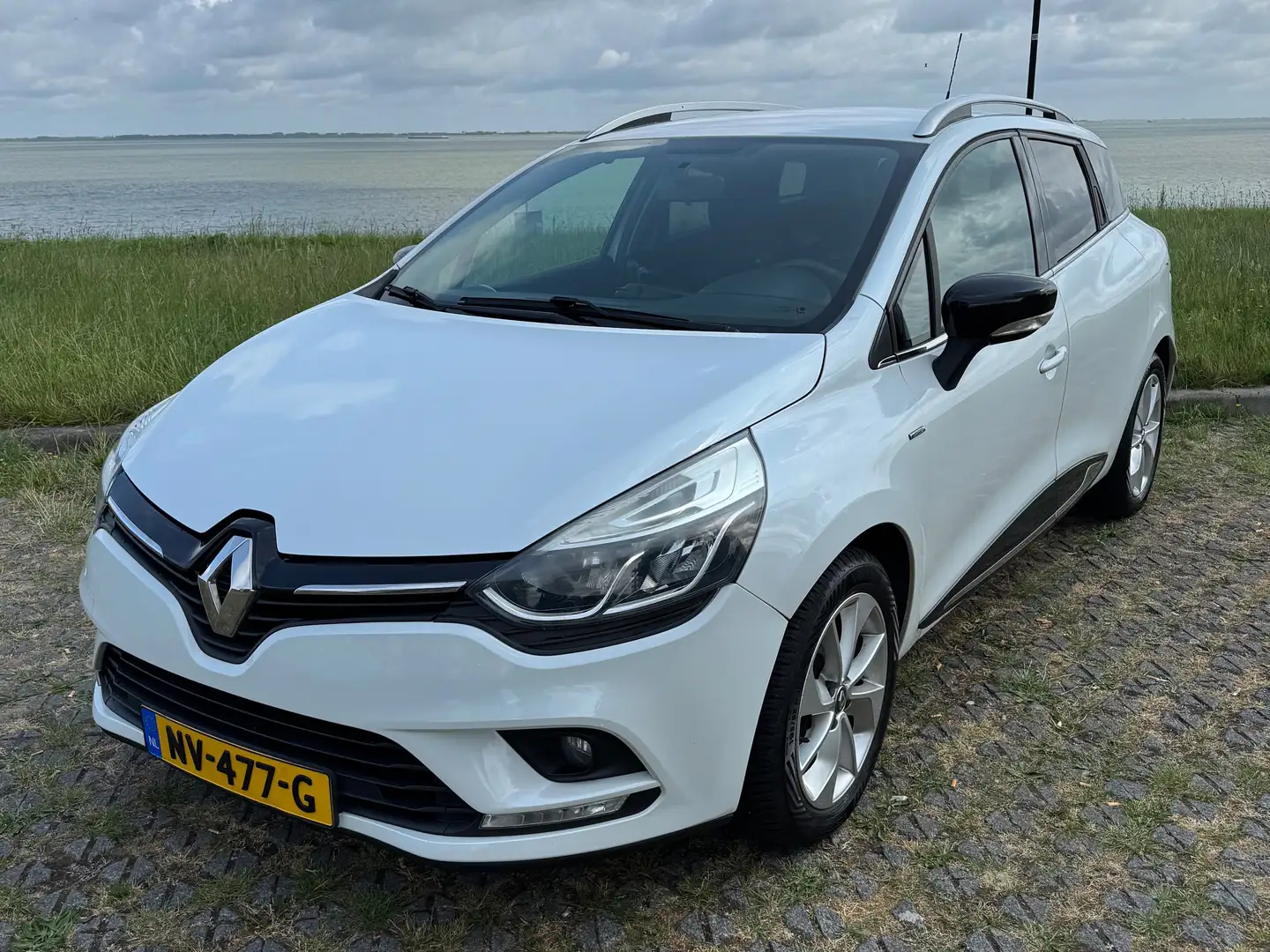 Renault Clio Clio 0.9 TCe Limited Wit - 1