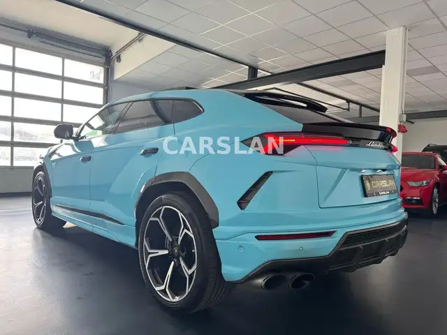 Lamborghini Urus view 14