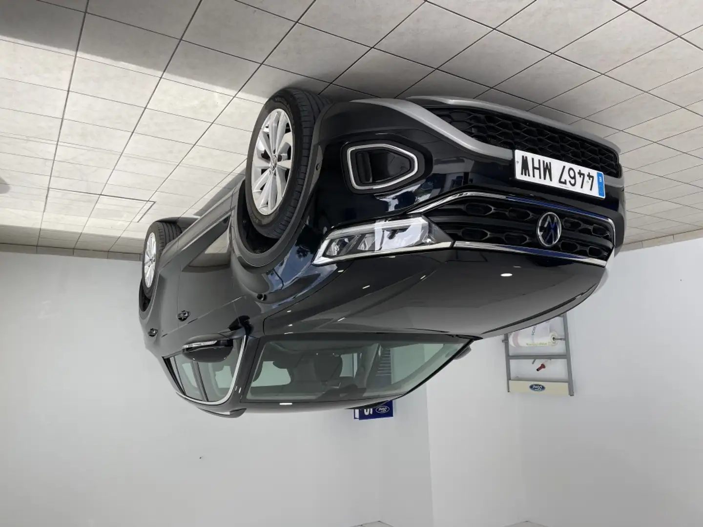 Volkswagen T-Roc 1.5 TSI Life DSG7 Azul - 2