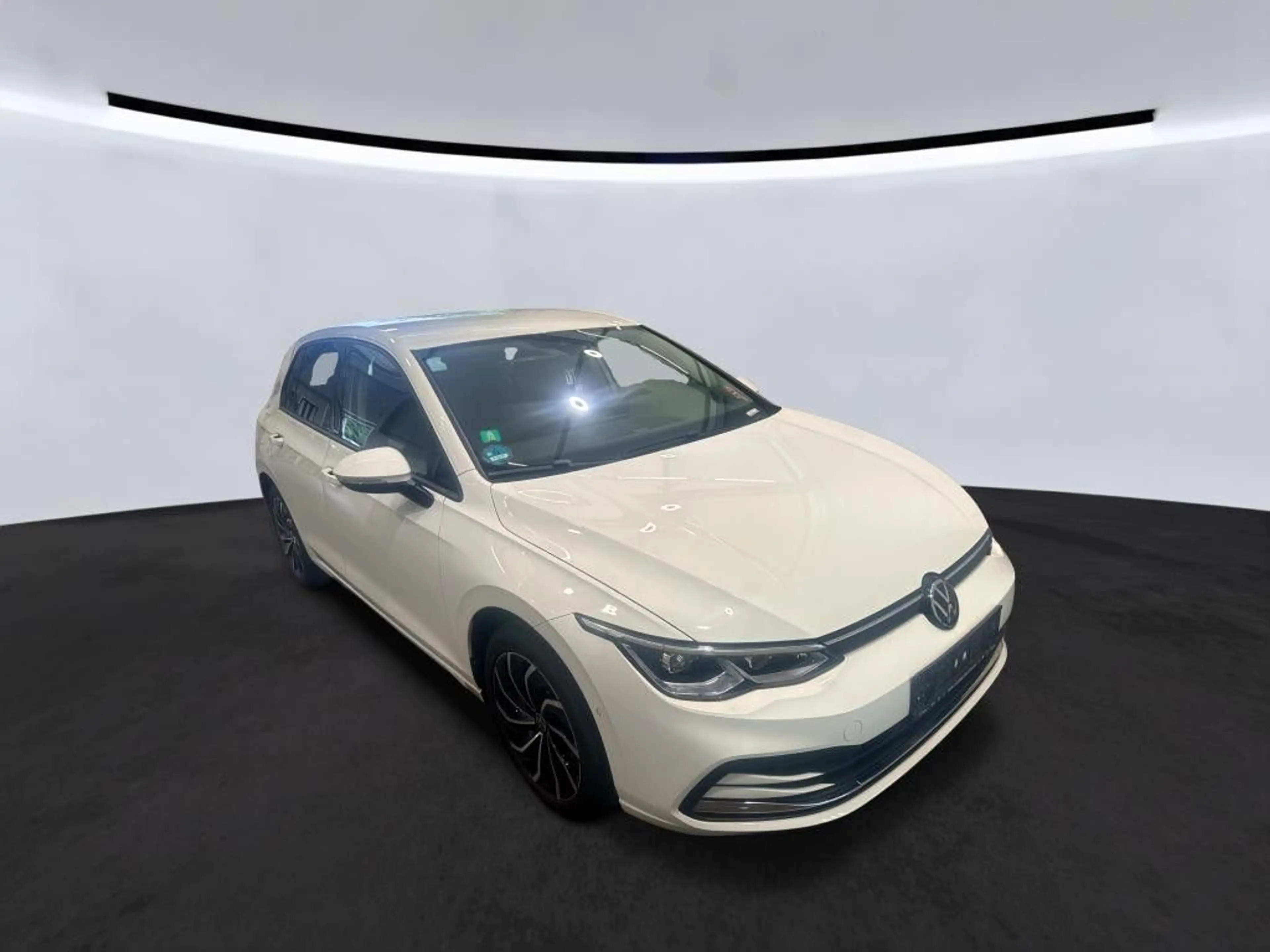 Volkswagen Golf VIII 1.5 eTSI DSG Move Navi R.Kamera ACC