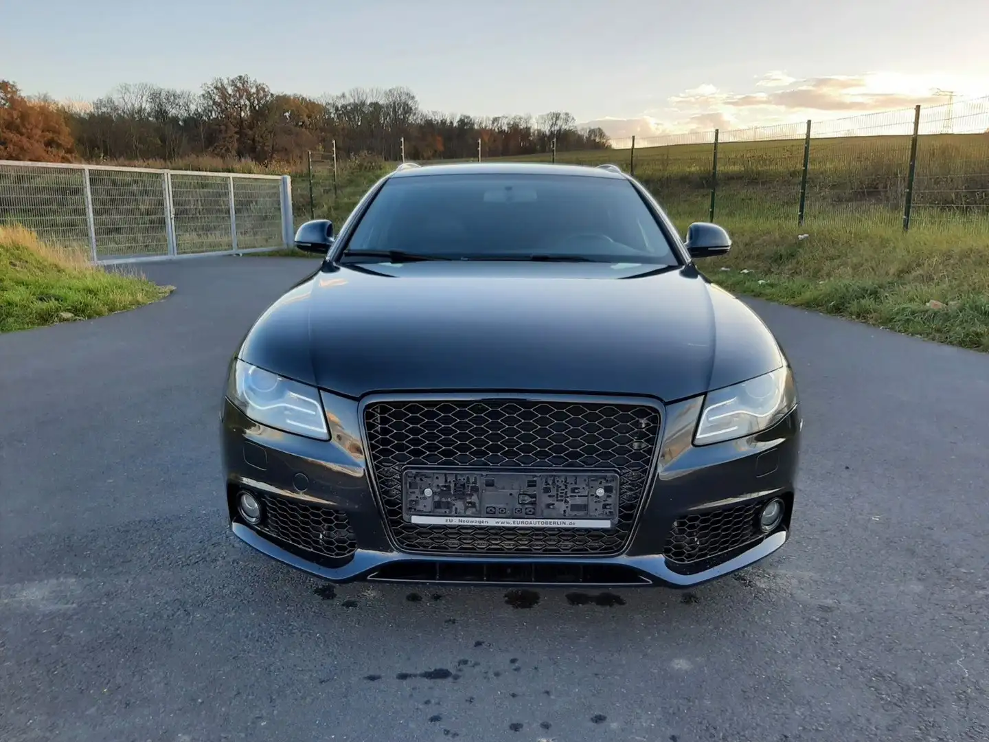 Audi A4 Avant 1.8 TFSI S - line , Bi-Xenon,Standheiz. Noir - 2