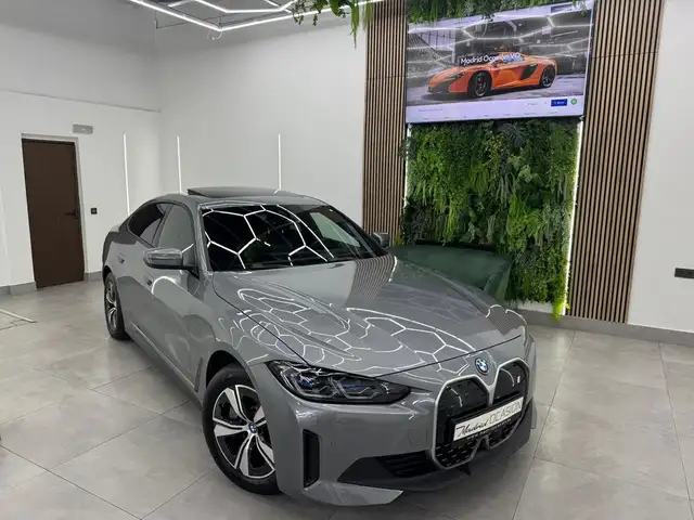 BMW i4 eDrive40