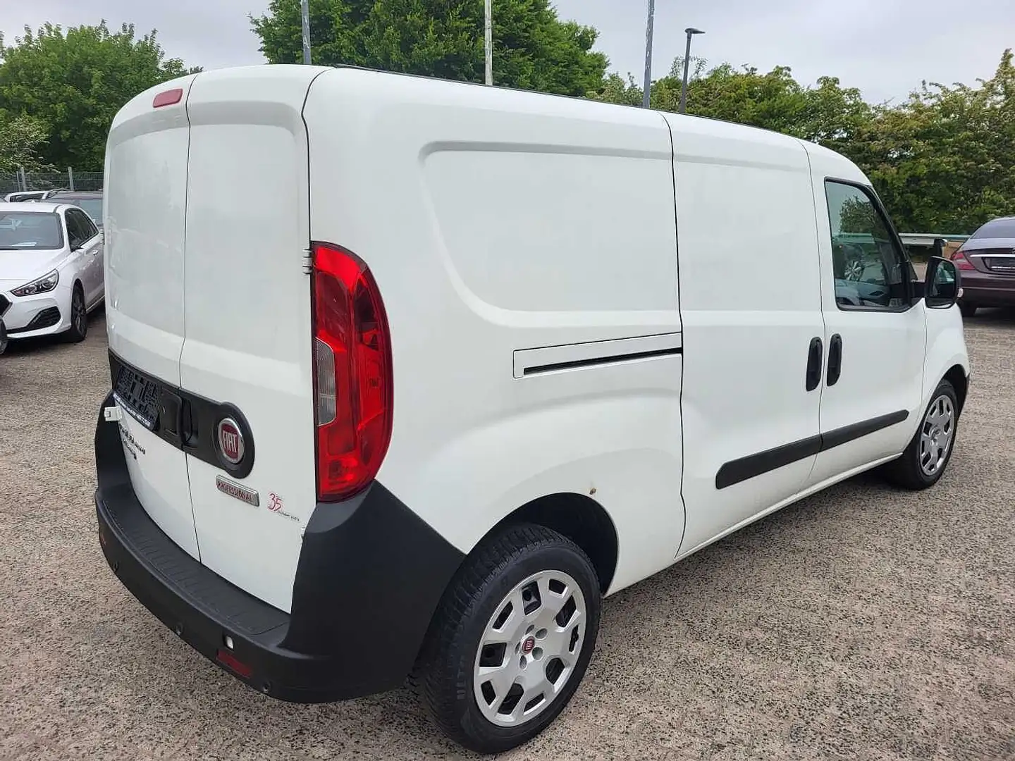 Fiat Doblo cargo kawa maxi basis 1.3m-jet 95 e6 Weiß - 2