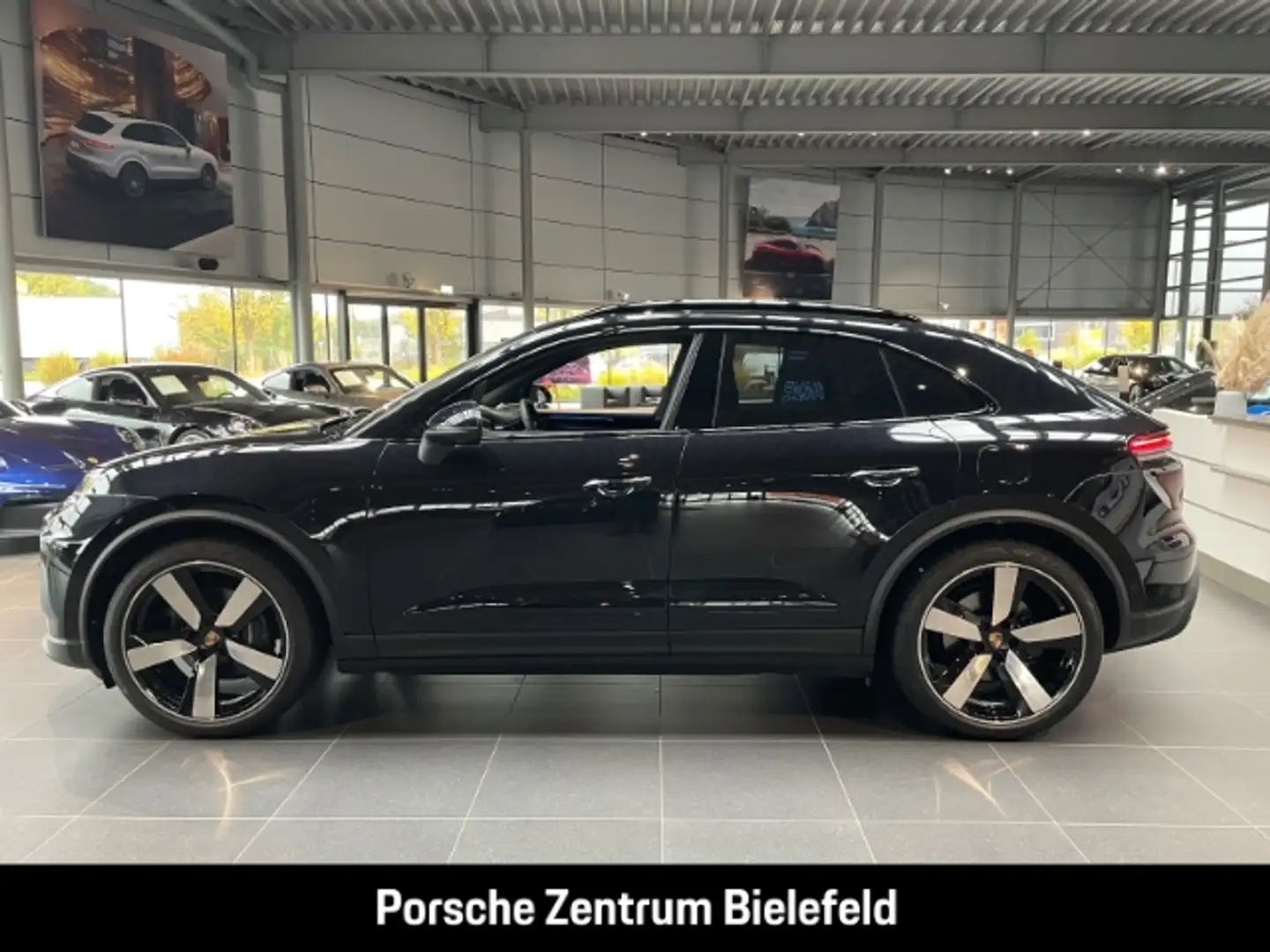 Porsche Macan 4 Surround-View InnoDrive LED-Matrix BOSE Schwarz - 2