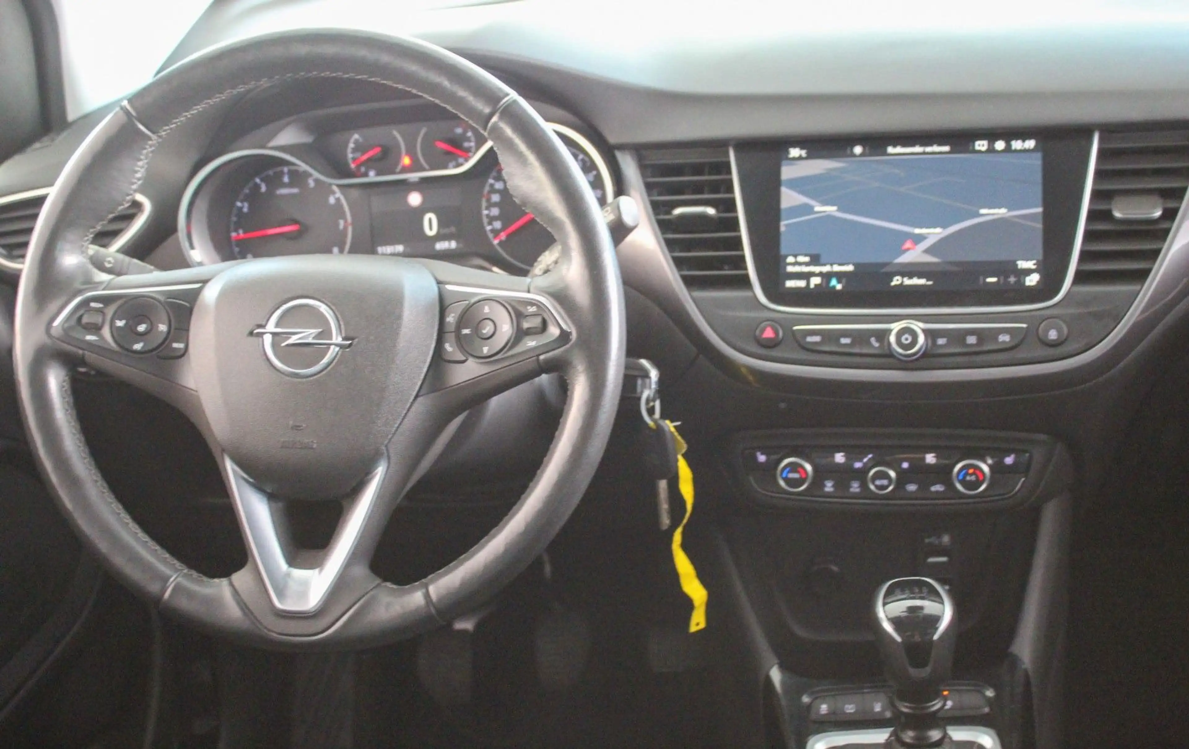 Opel Crossland X 1.2 Turbo Kamera Winterpaket Navi — photo 10