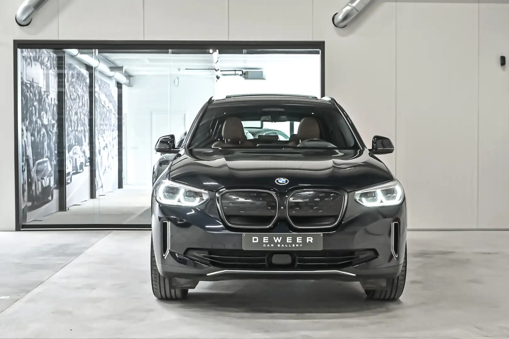 BMW iX3 iX3 74 kWh iX3 Schwarz - 2
