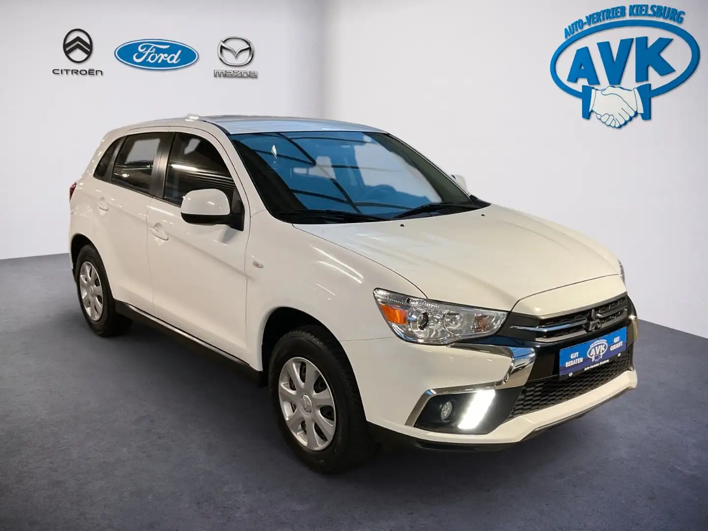 Mitsubishi ASX Basis 2WD mit AHK, Klima, Radio Bílá - 1