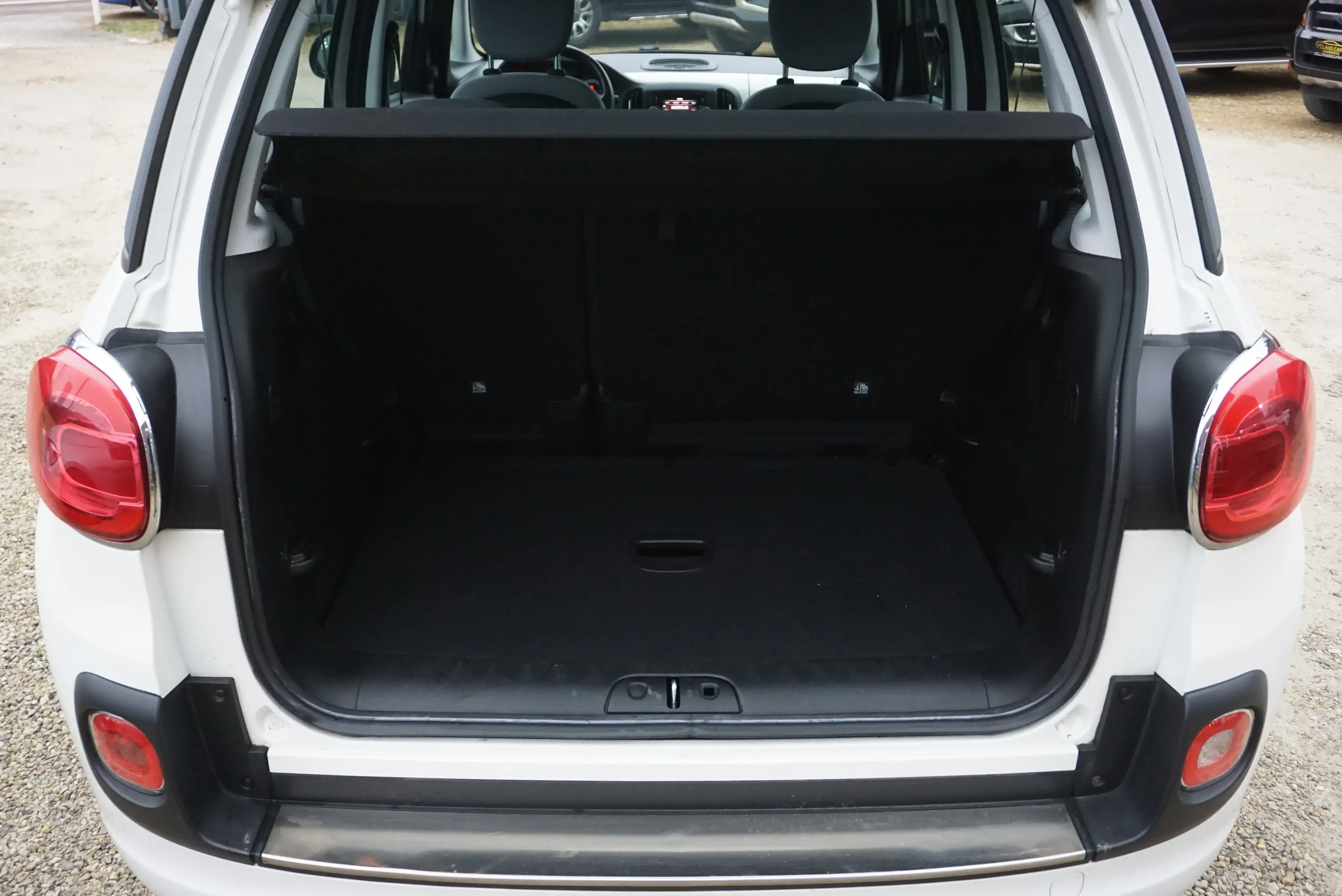 Fiat 500L 1.4i Pop Star CLIMATISATION PDC CARNET CRUISE EU6B — photo 13