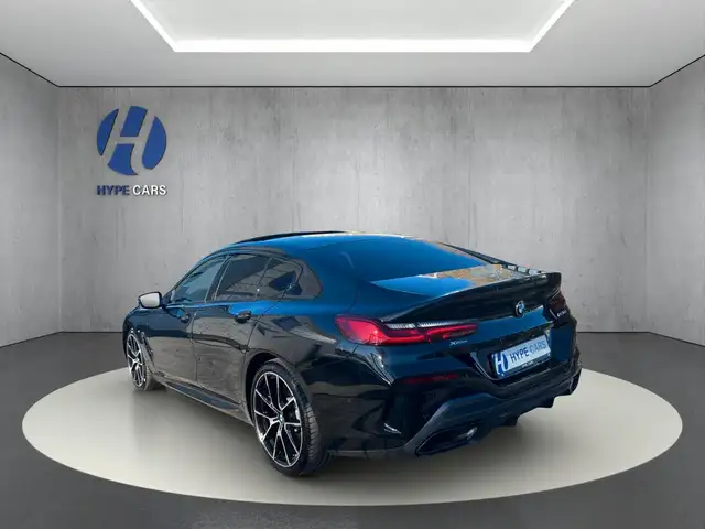 BMW 8 Series view 5