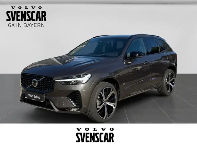 Volvo XC60 B5 Ultimate Dark AWD StandHZG Leder H&K Pano HUD