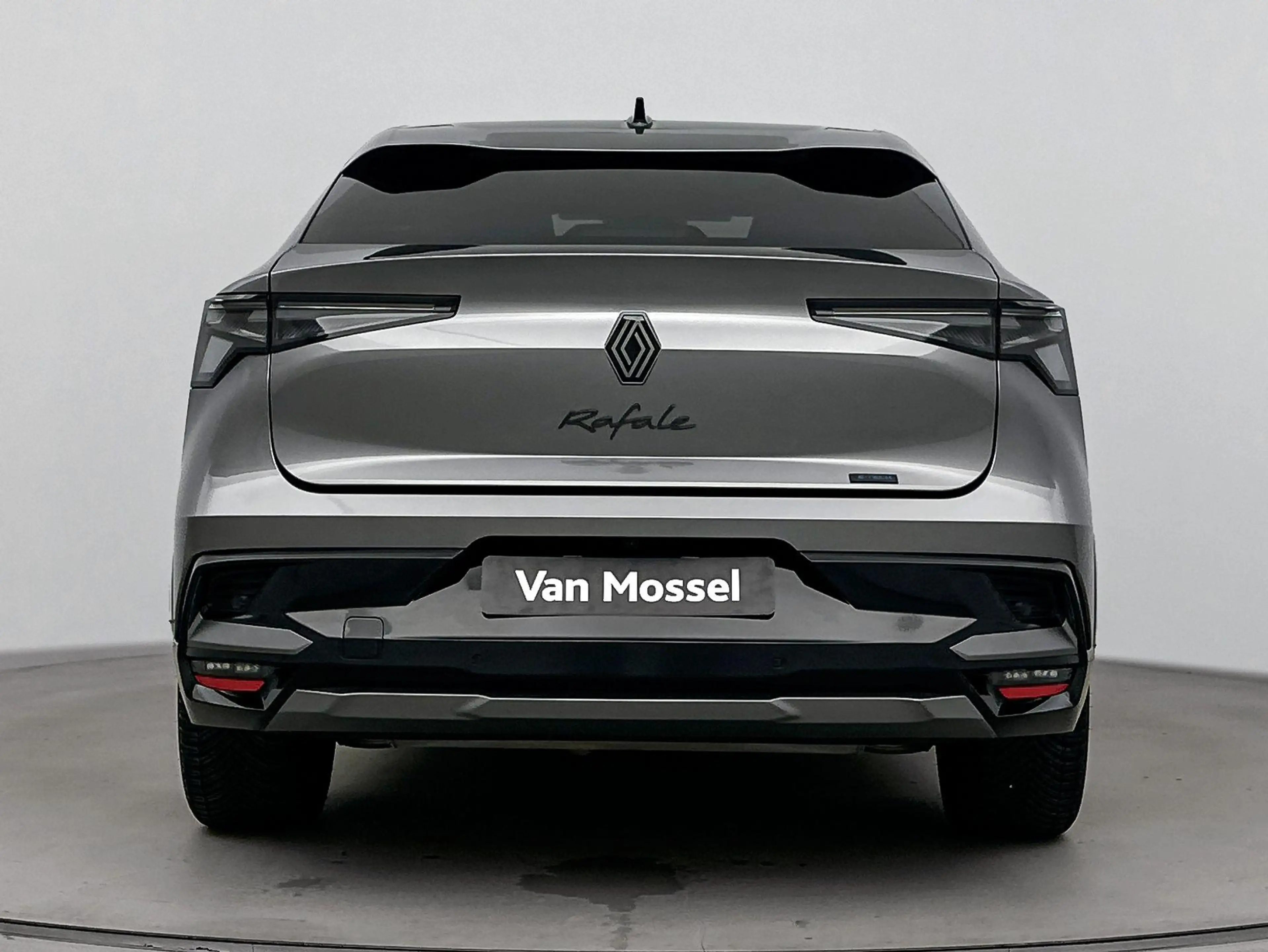Renault Rafale 1.2 E-Tech 4x4 plug-in hybrid 300 esprit Alpine | — photo 3