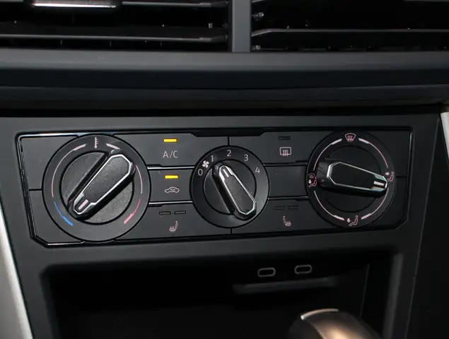 Volkswagen Polo view 15