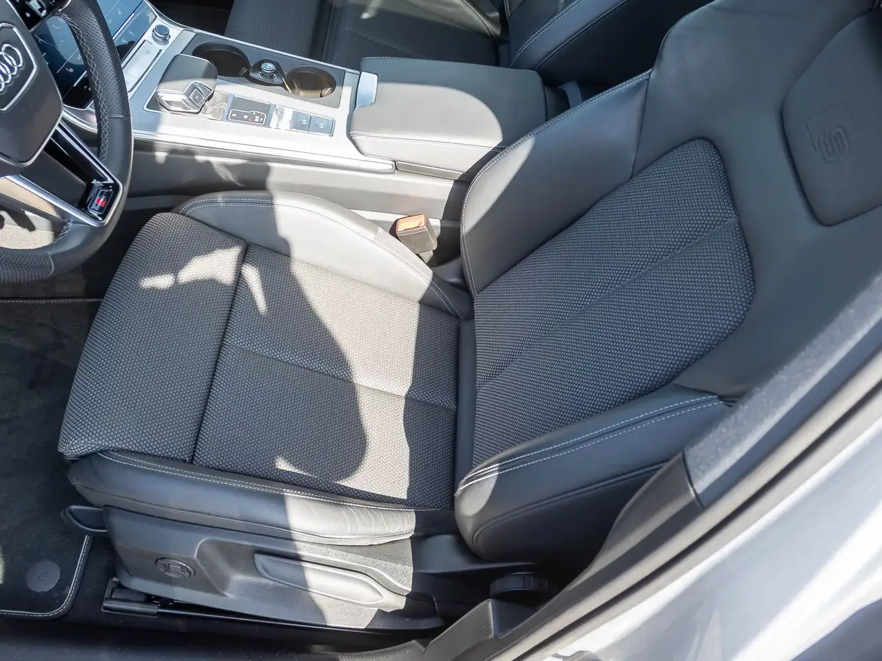 Audi A6 S line 45TFSI Navi Matrix HuD Panorama ACC B&, миниатюра 13