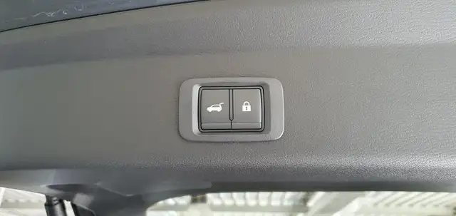 Mitsubishi Outlander view 15