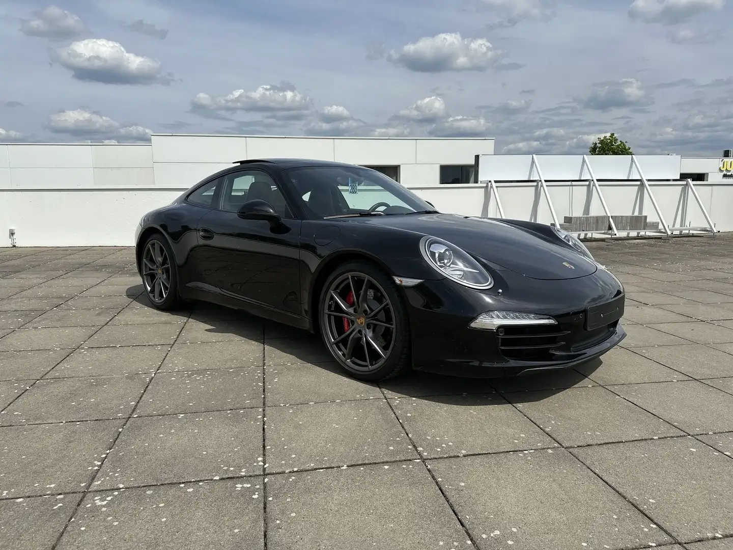 Porsche 991 CARR 2 S COUPE/LEDER/PARK ASSIST/PANODAK/20" Zwart - 1