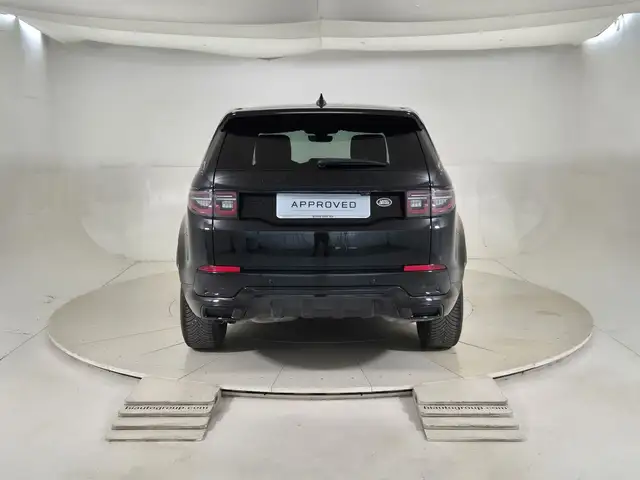 Land Rover Discovery Sport view 7