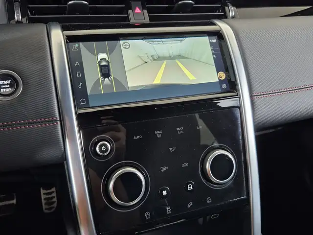 Land Rover Discovery Sport view 14