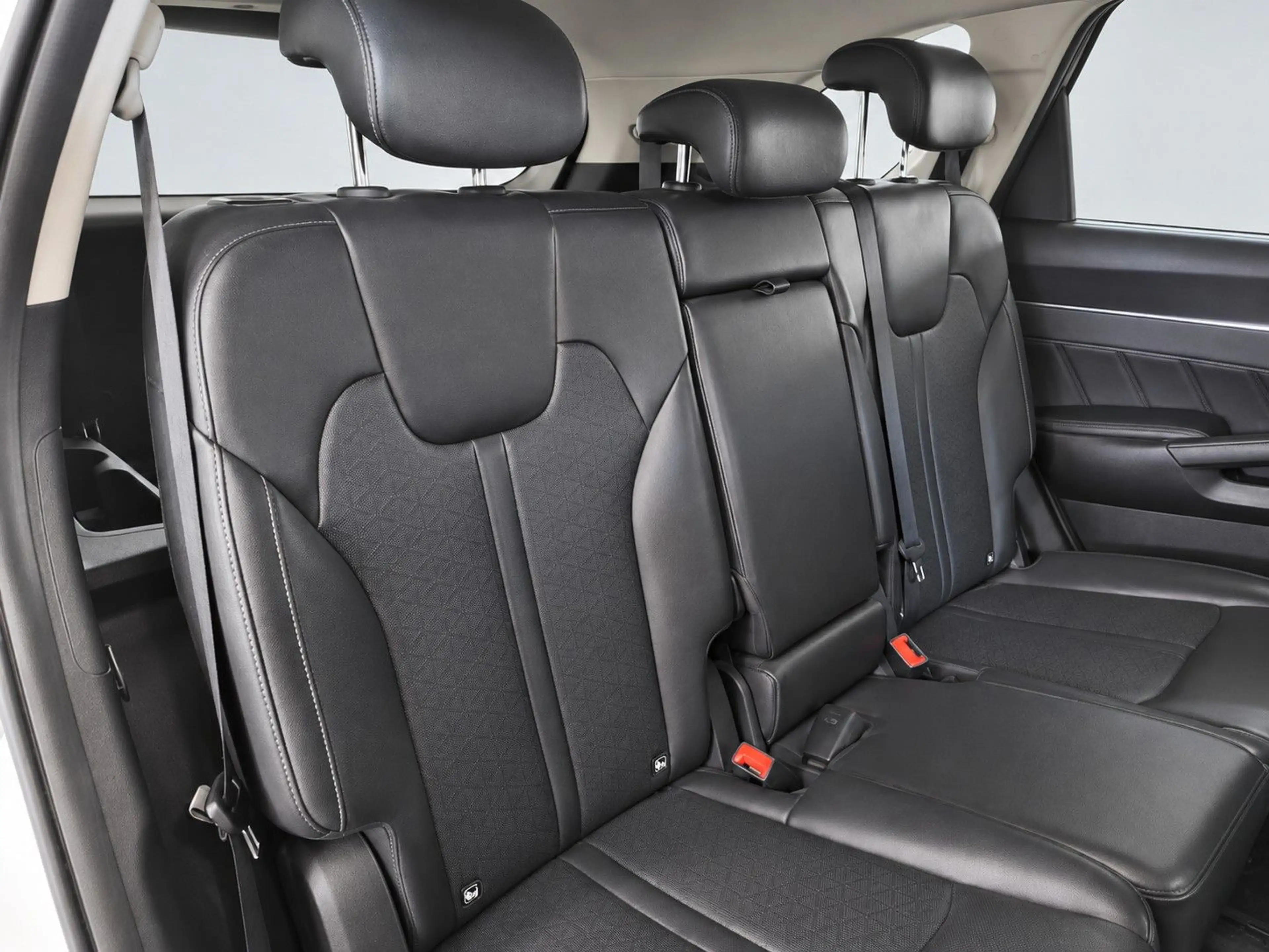 Kia Sorento 1.6 T-GDI Hybrid Spirit/Virtual/Kamera — photo 8