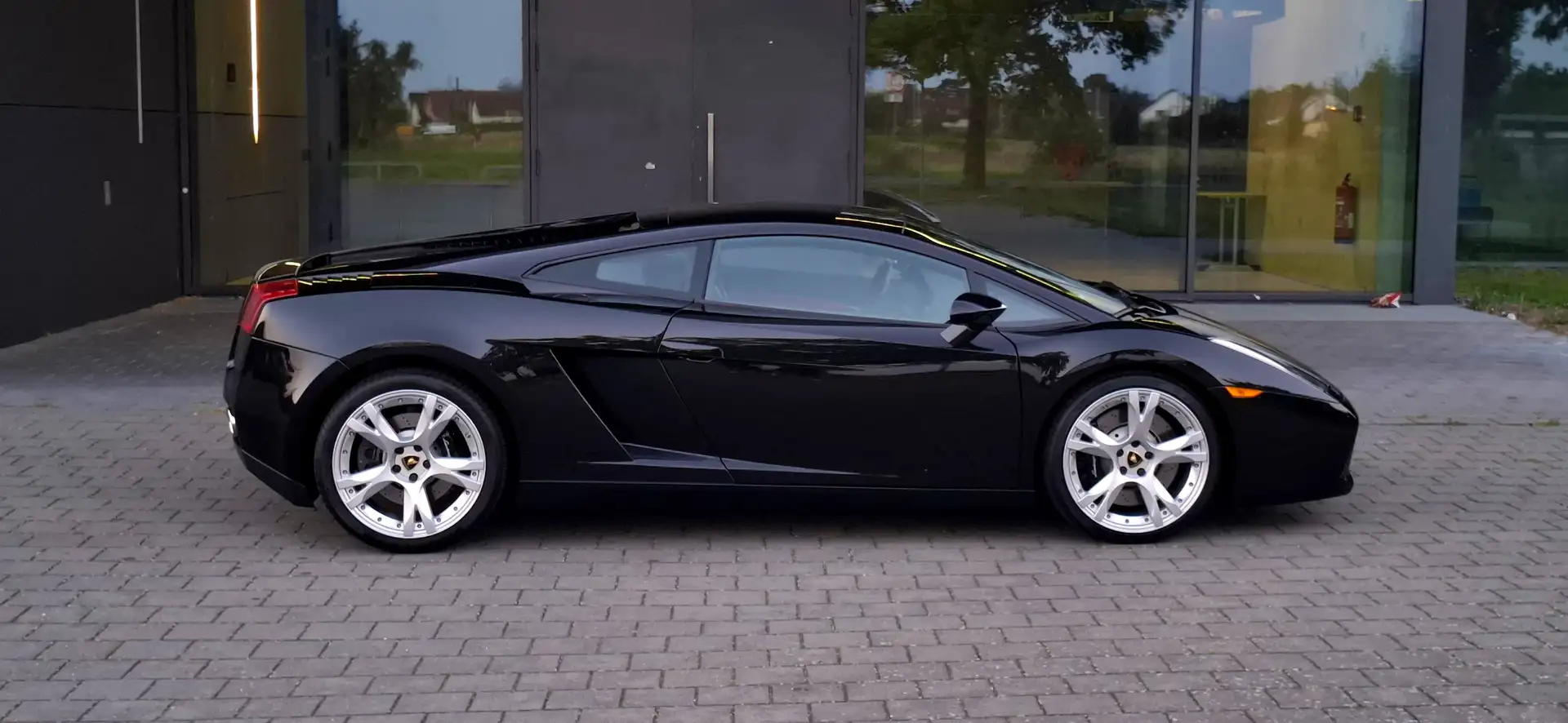 Lamborghini Gallardo LP520 6-Gang 1.Hand Jahreswagenzustand Schwarz - 2
