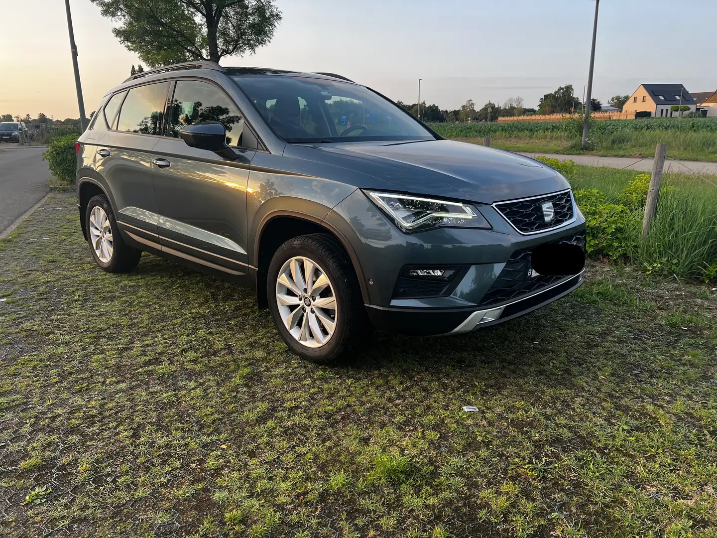 SEAT Ateca Ateca Move! 1.4 TSI 150pk Gris - 1